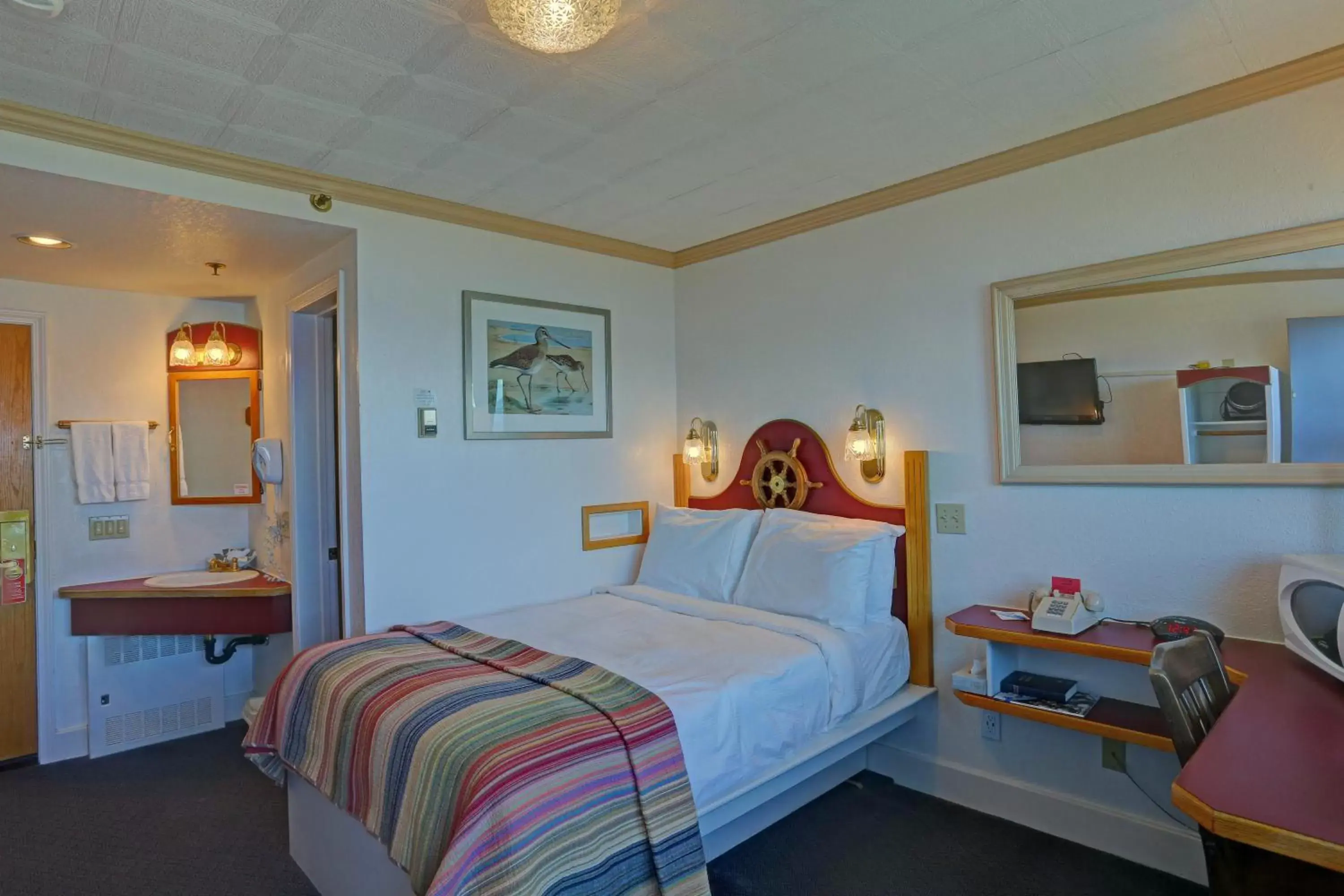Economy Double Room in Land's End Resort