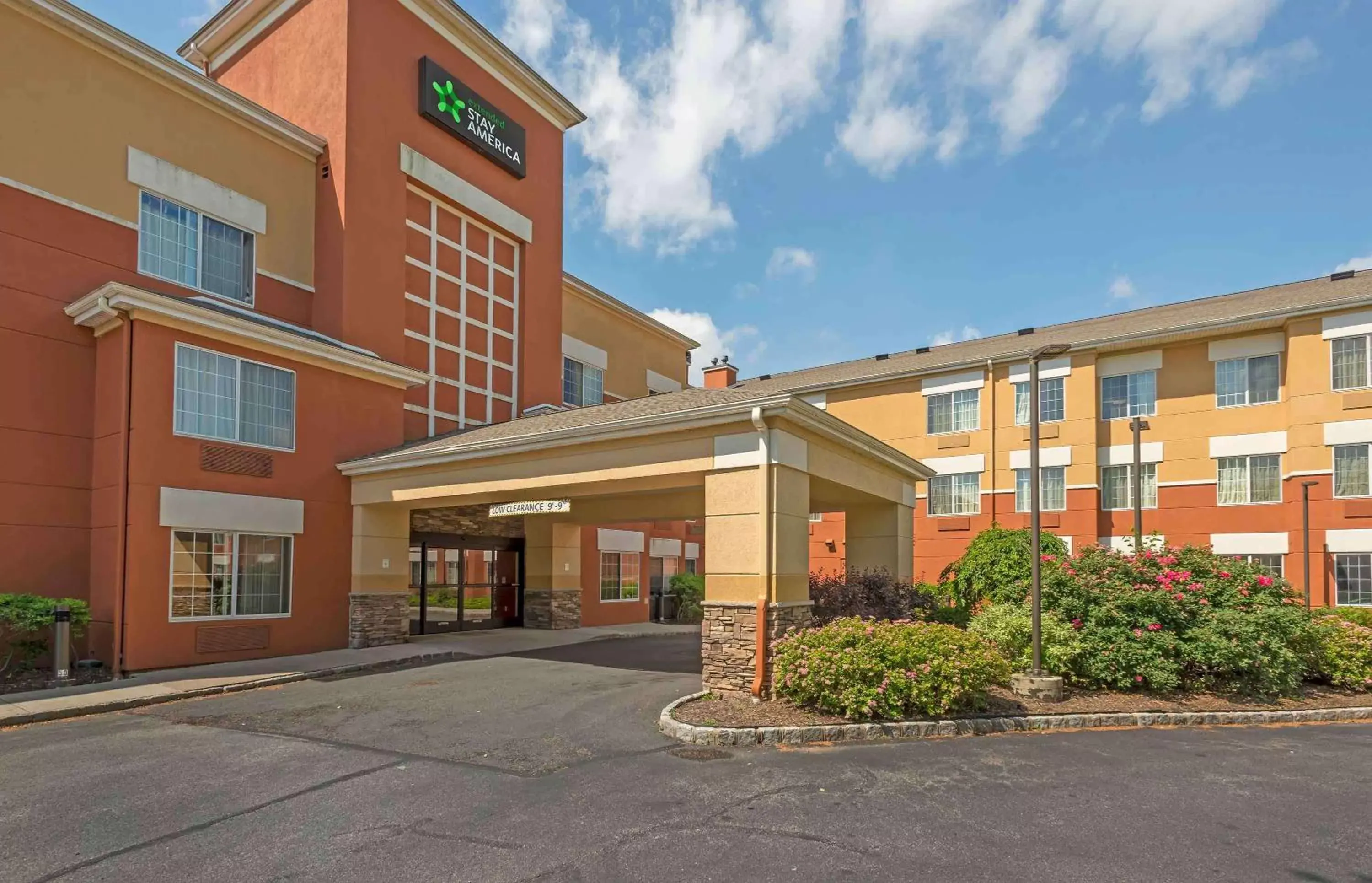 Property Building in Extended Stay America Suites - Hanover - Parsippany