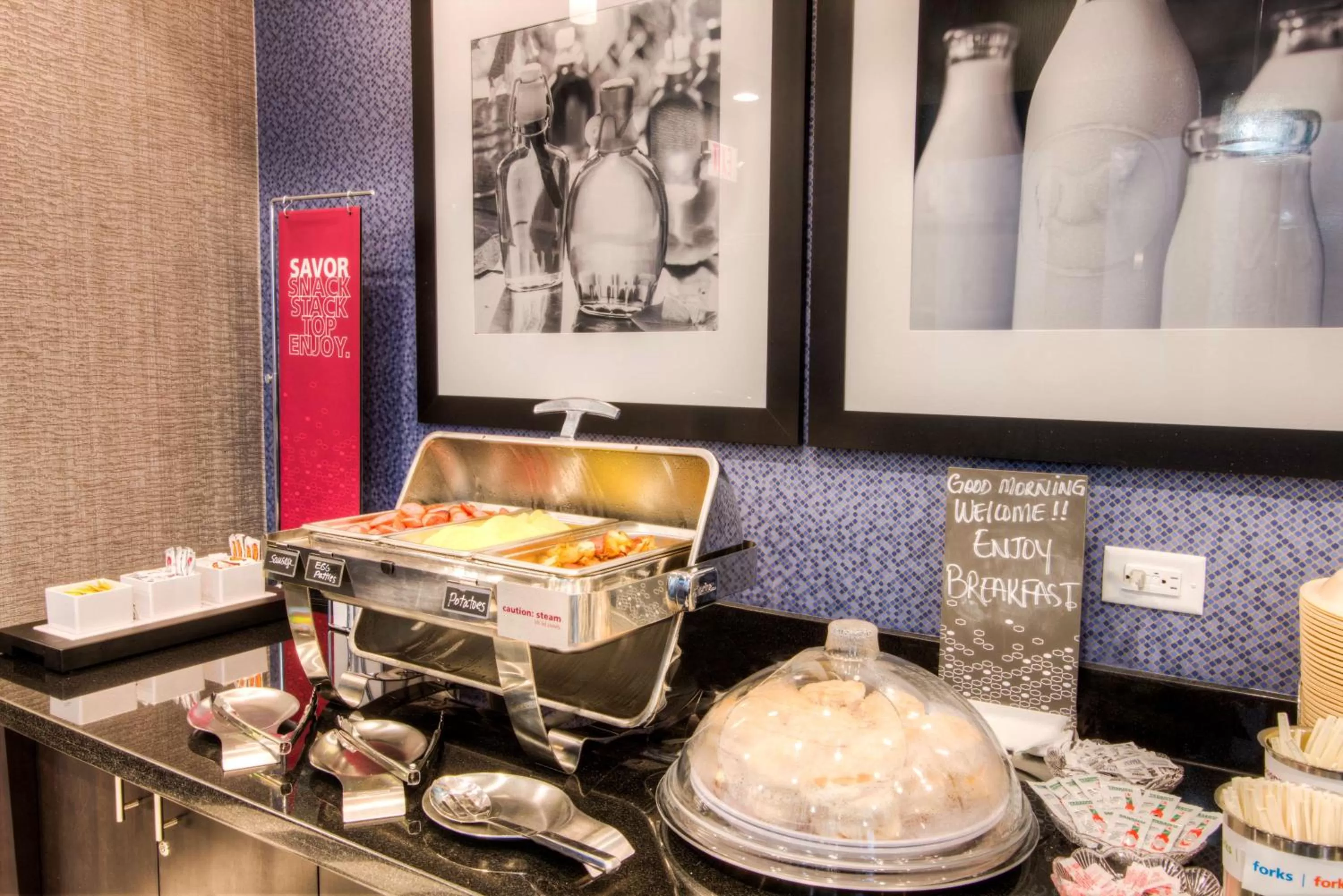 Dining area in Hampton Inn Houston I-10 East, TX