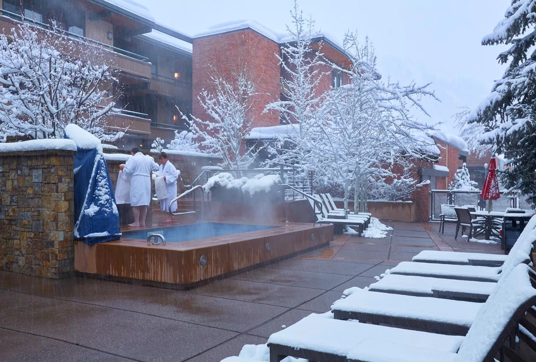 Winter in Aspen Square Condominium Hotel