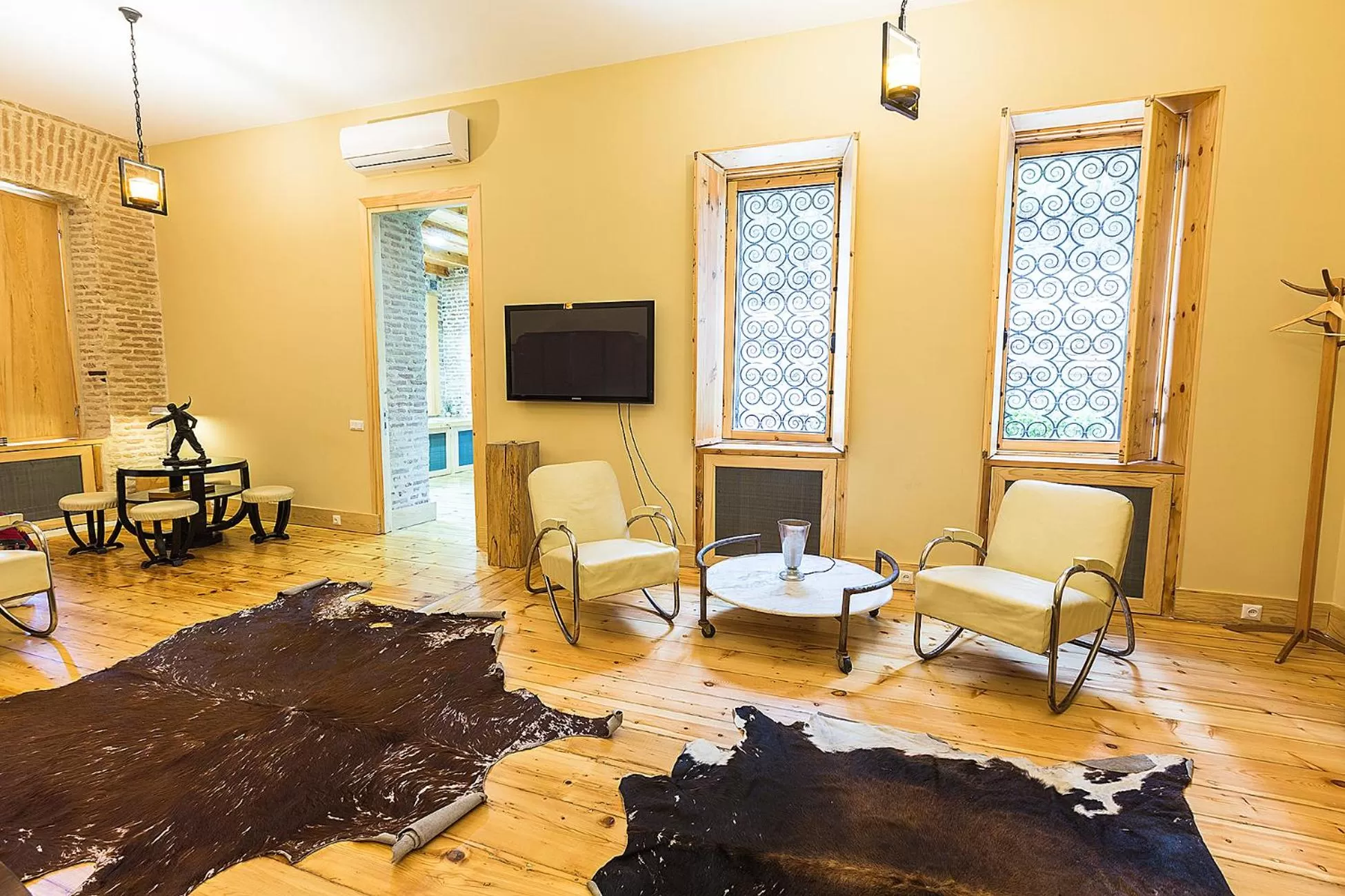 TV and multimedia in Castle in Old Town