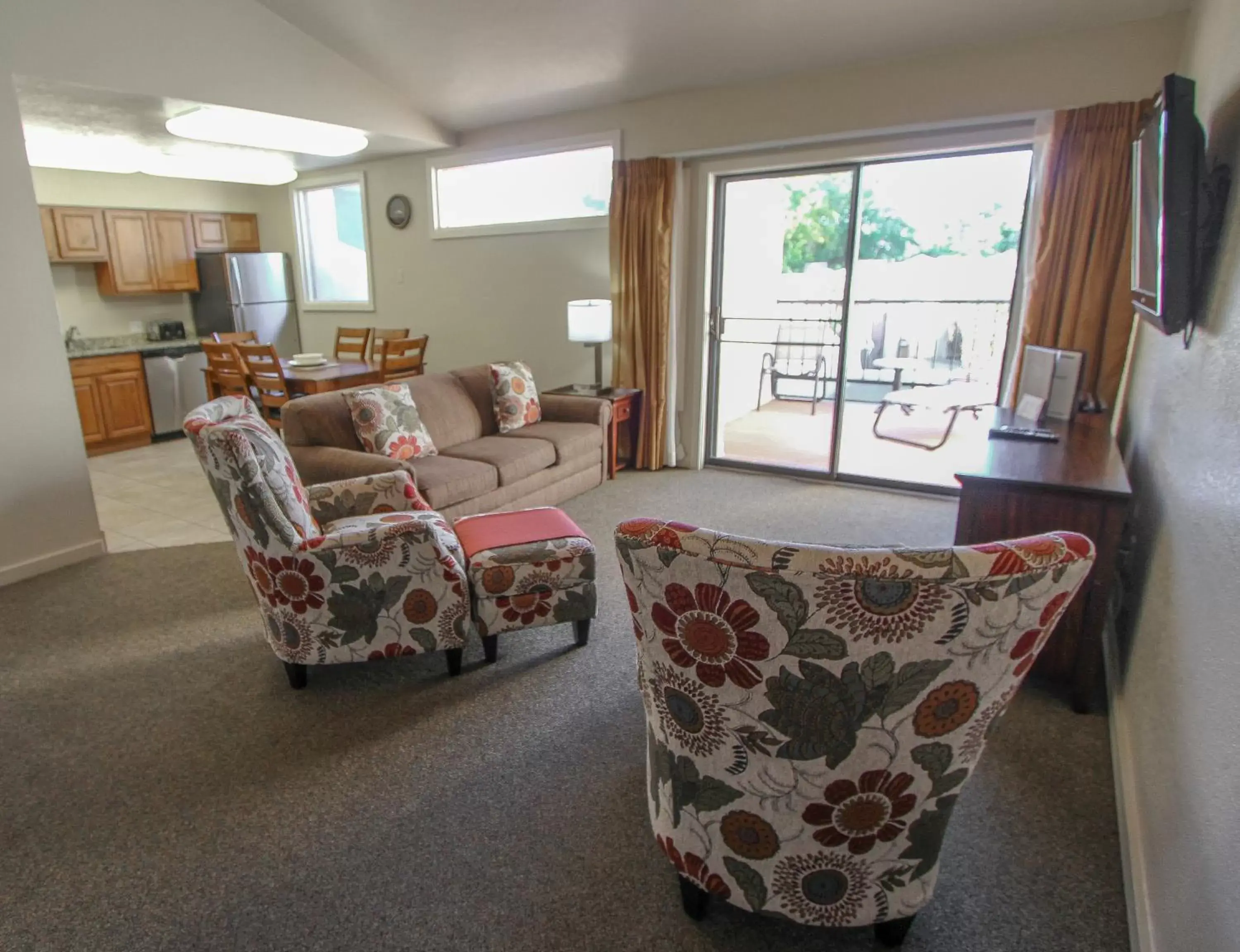 Living room, Seating Area in Multi Resorts at Villas at Southgate