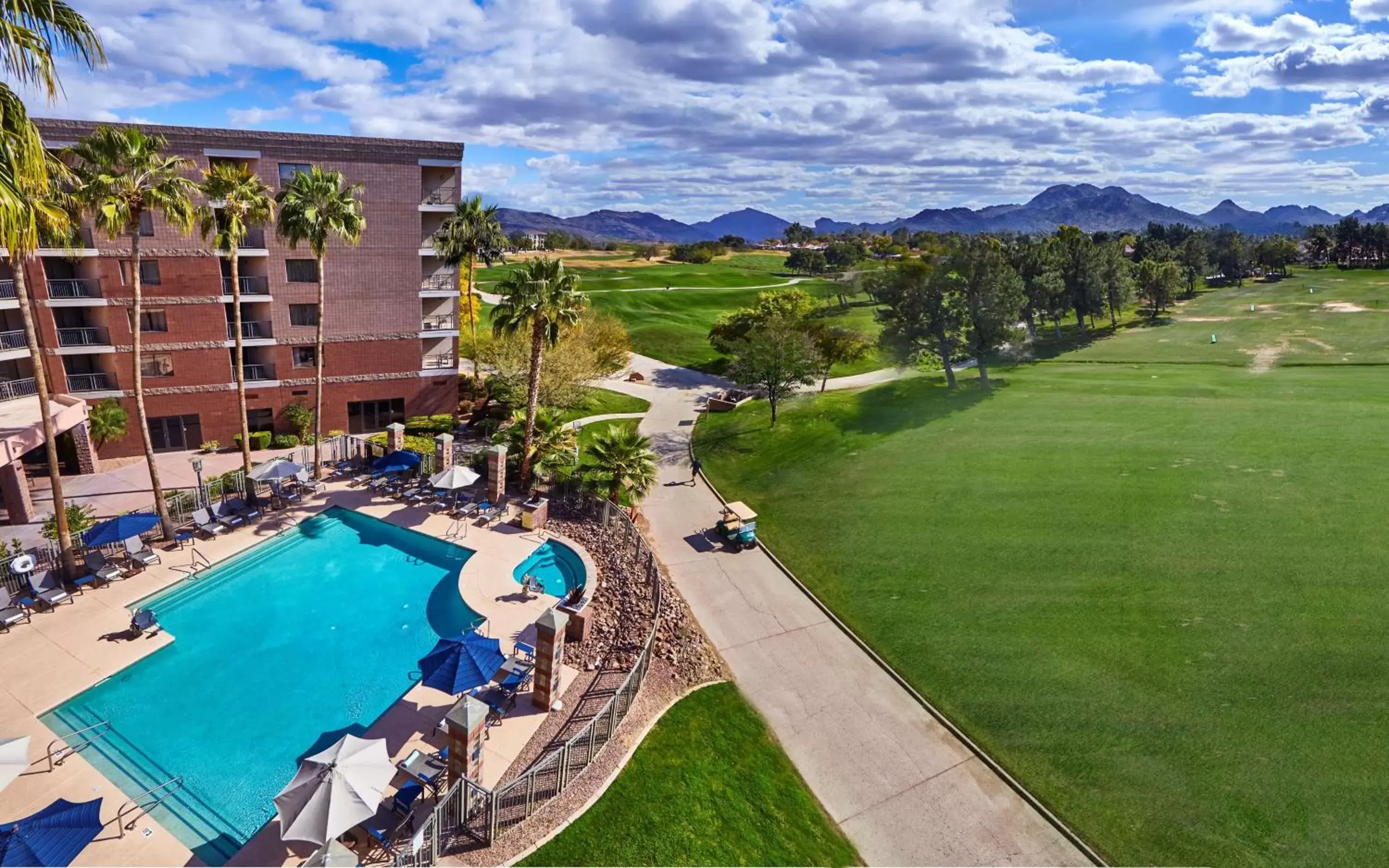 Golfcourse, Pool View in Embassy Suites by Hilton Phoenix Scottsdale