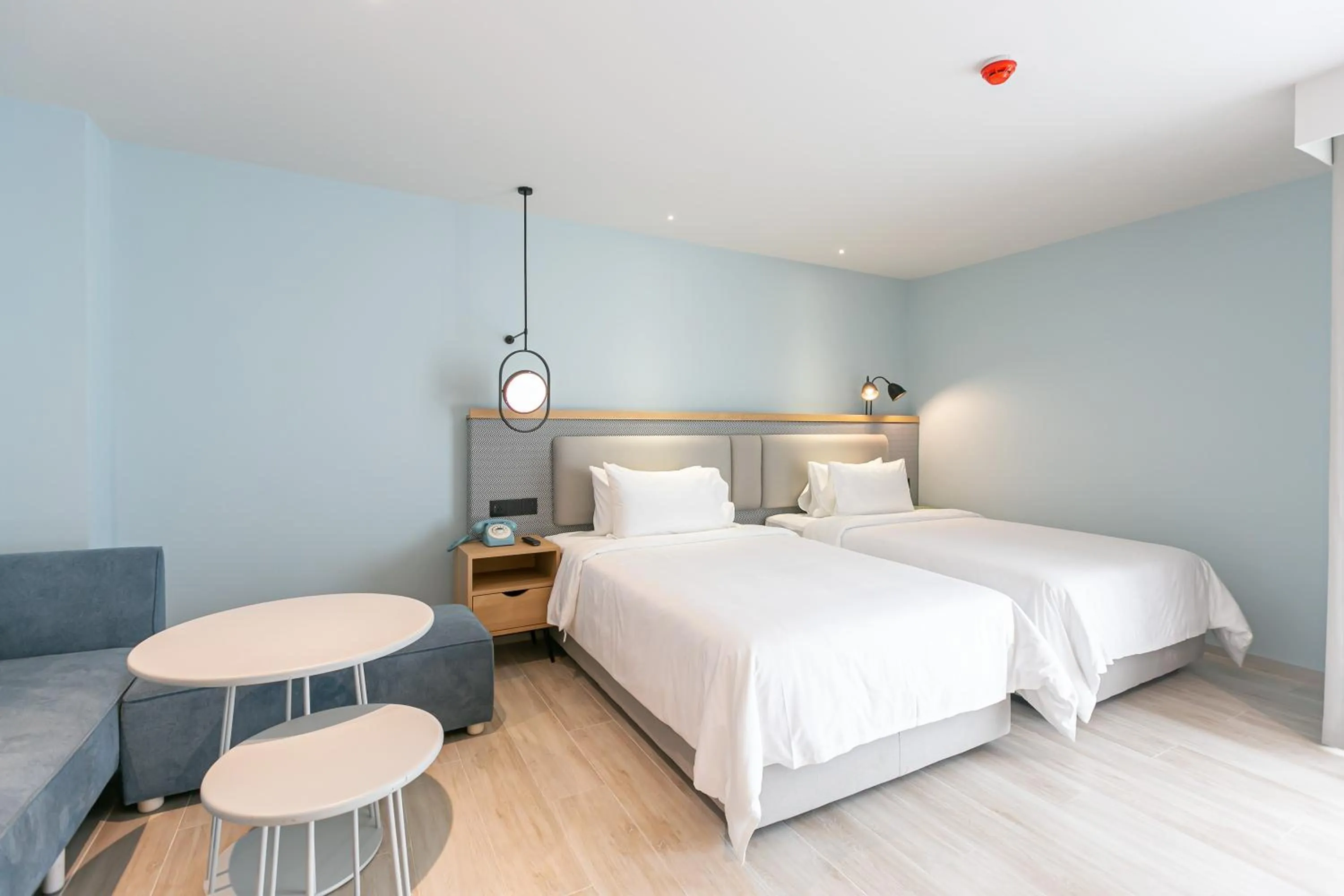 Bed in The SACHA Apart-Hotel Thonglor