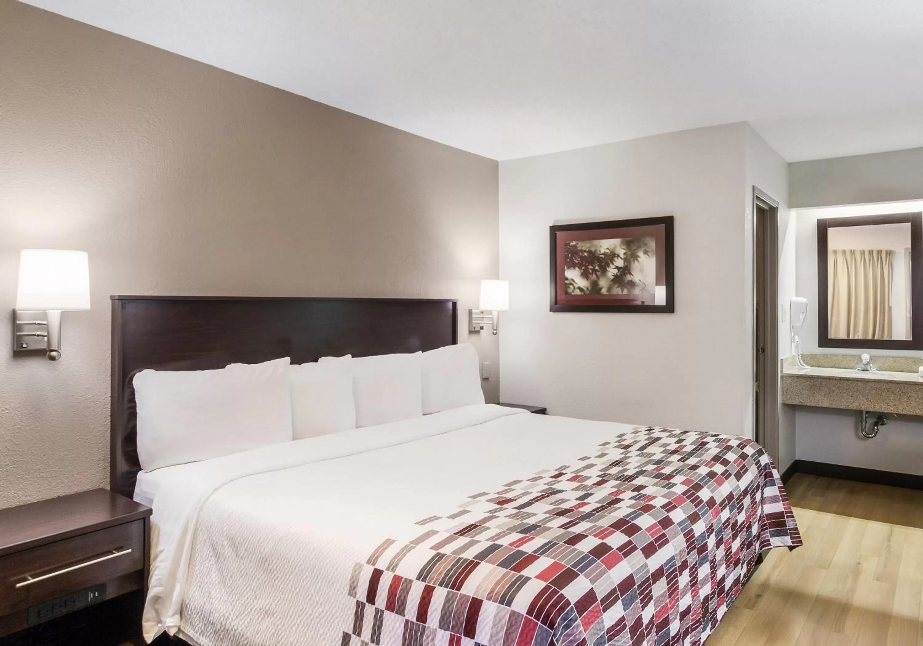 Bedroom, Bed in Red Roof Inn Lexington