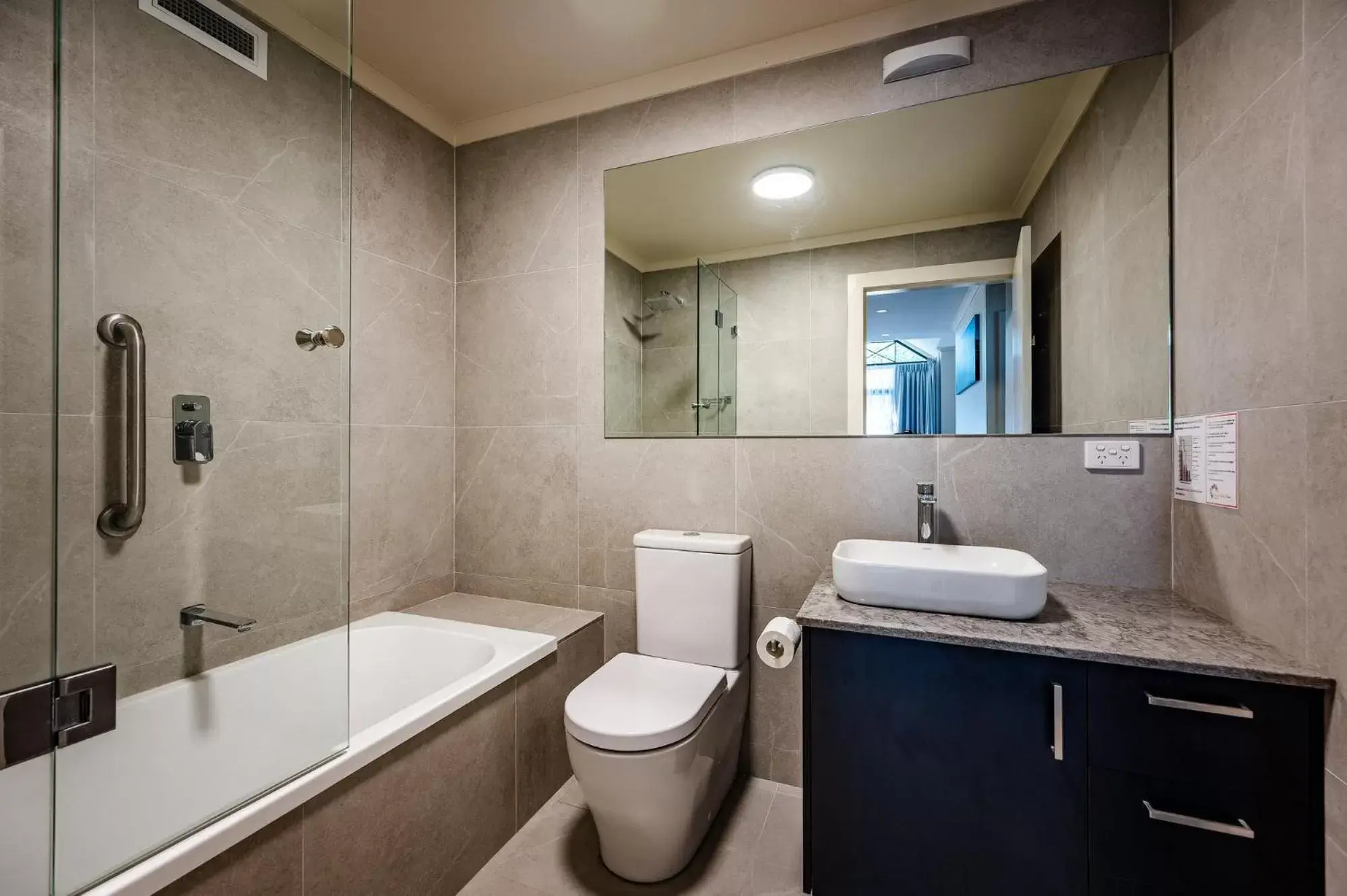 Bathroom in Riverside Holiday Resort Urunga