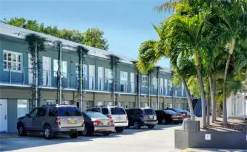 Facade/entrance, Property Building in Blue Marlin Motel