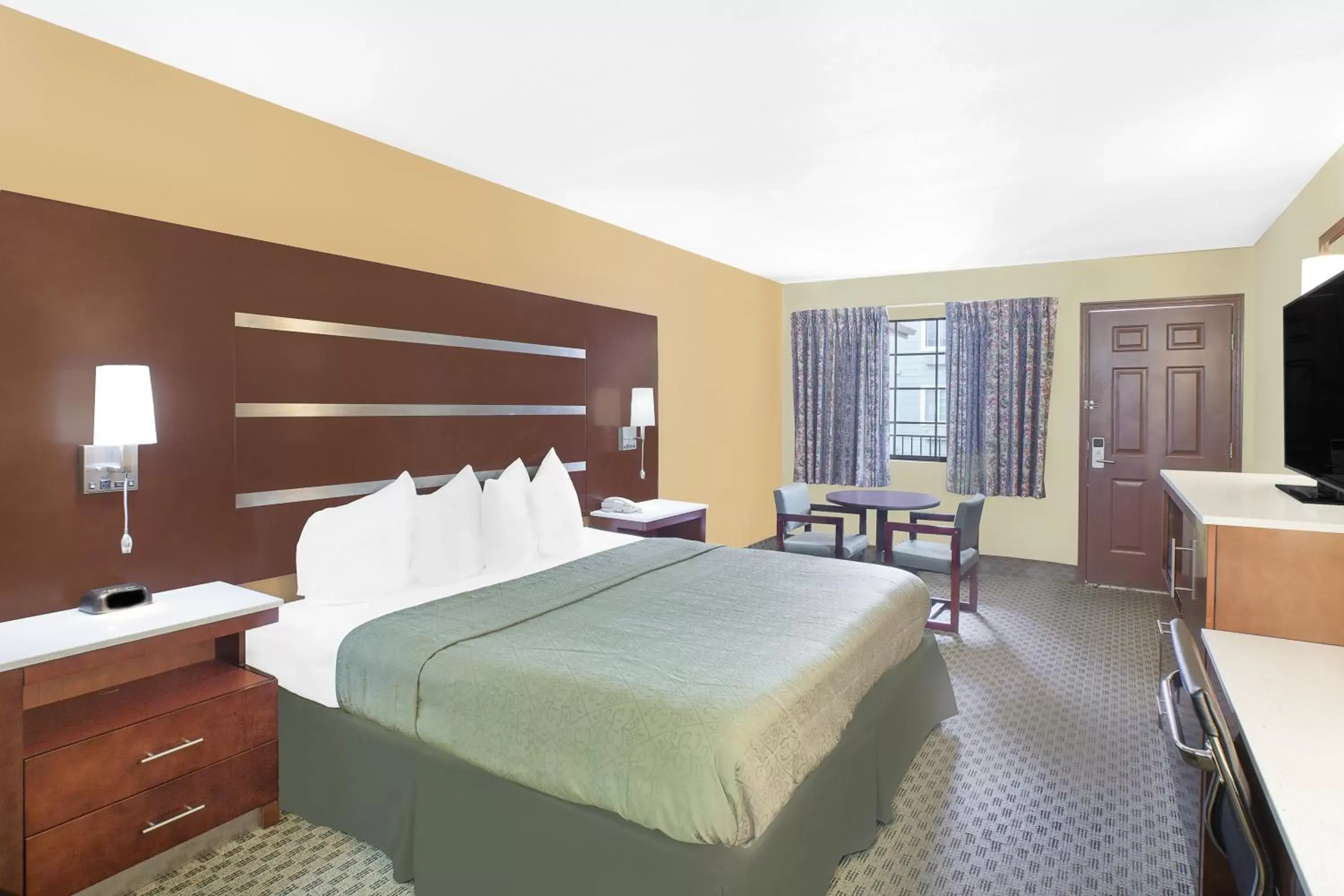 Bedroom, Room Photo in Days Inn by Wyndham Fayetteville