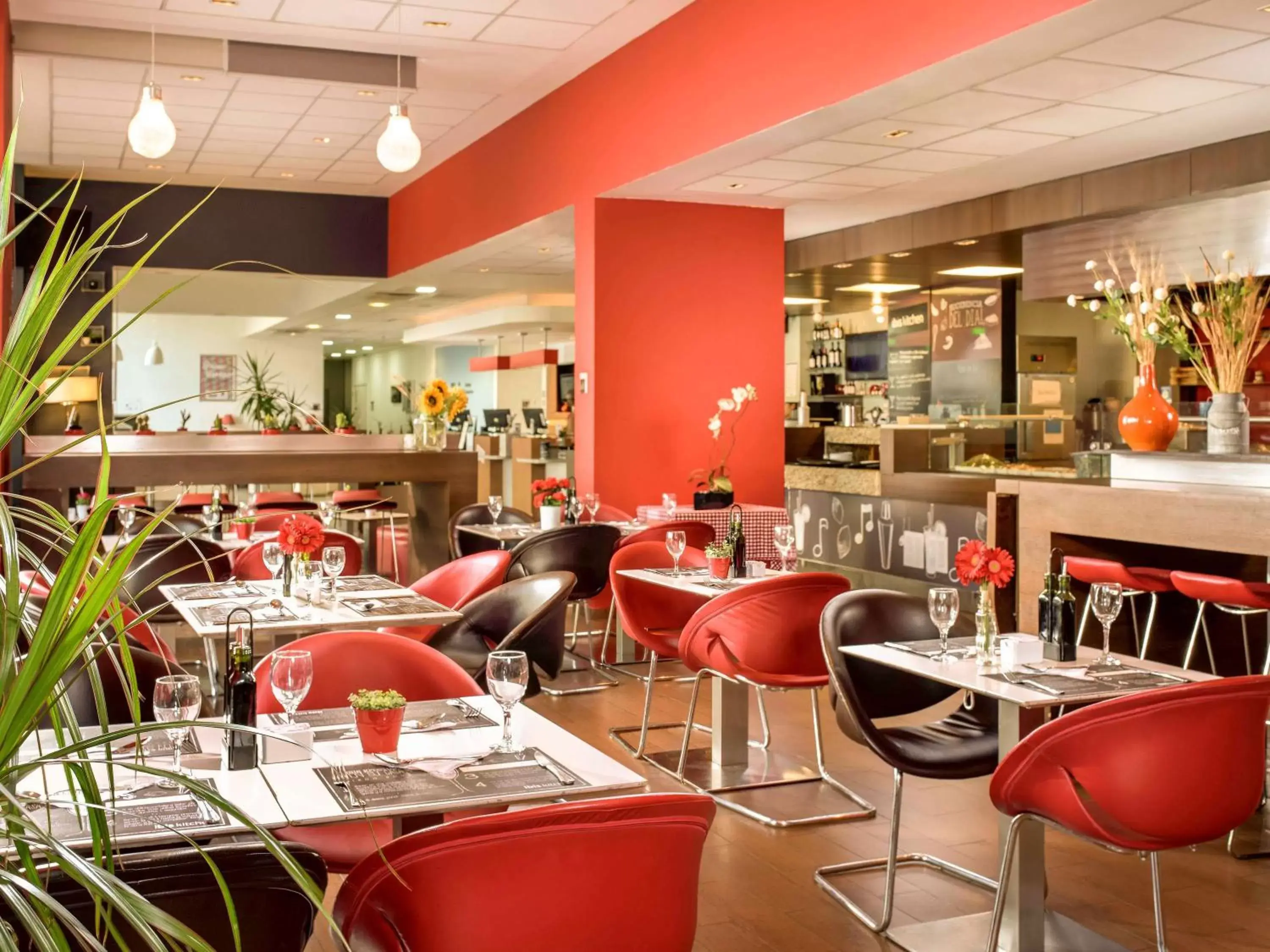 Lounge or bar, Restaurant/Places to Eat in ibis Santiago Las Condes Manquehue