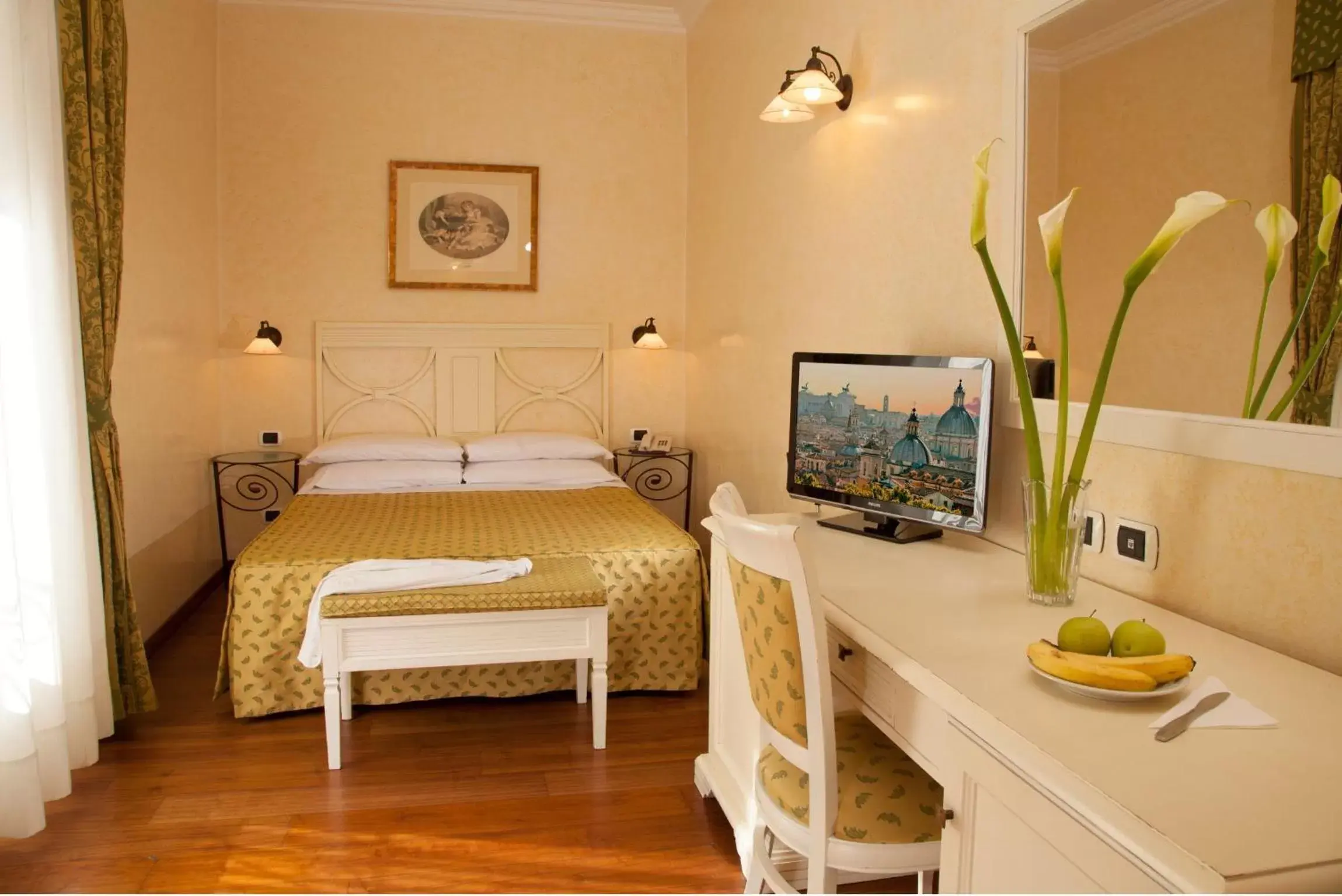 Bedroom, Room Photo in Hotel Piemonte