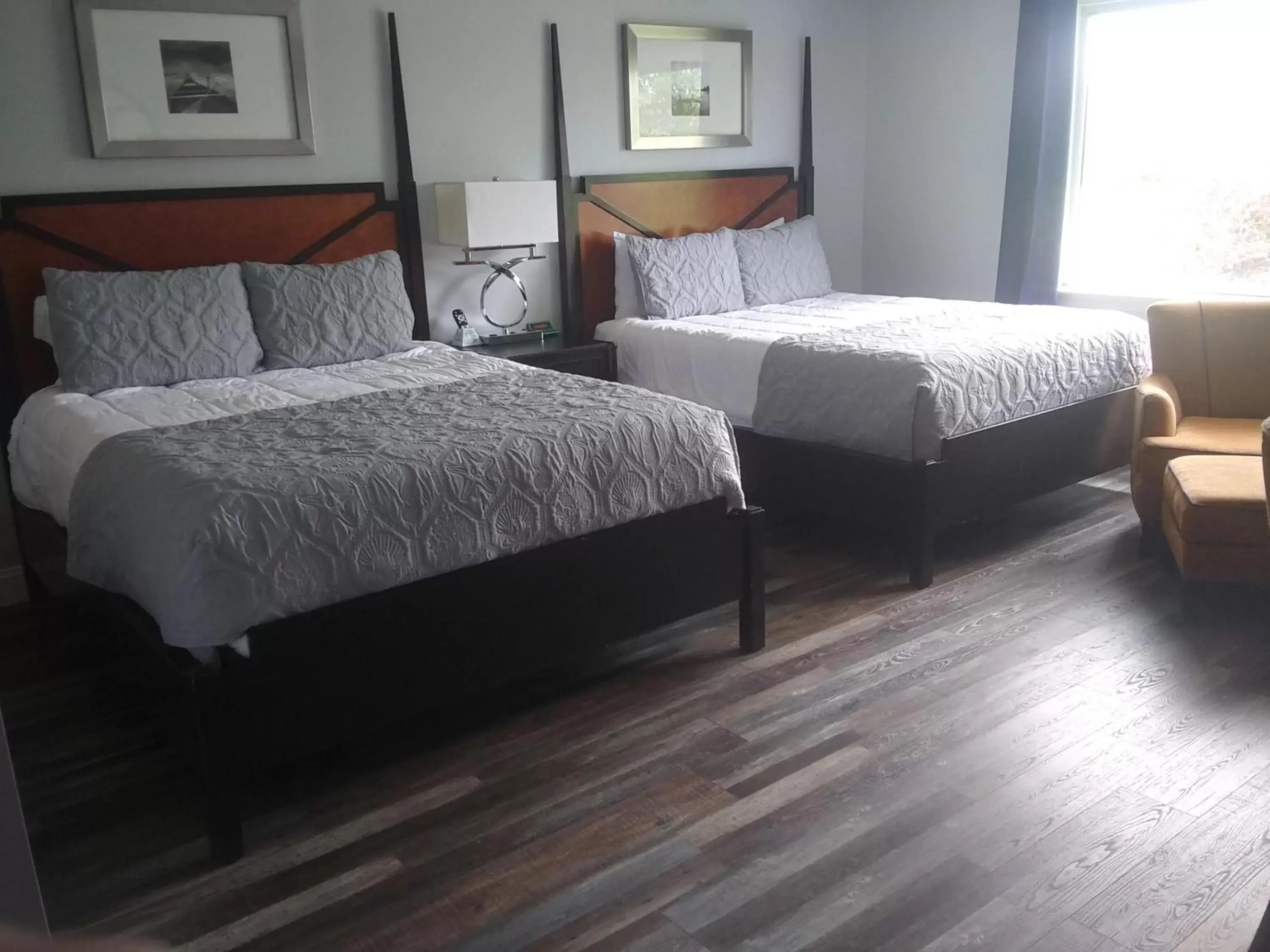 Queen Room in The Eastland Motel Queen Room in The Eastland Motel