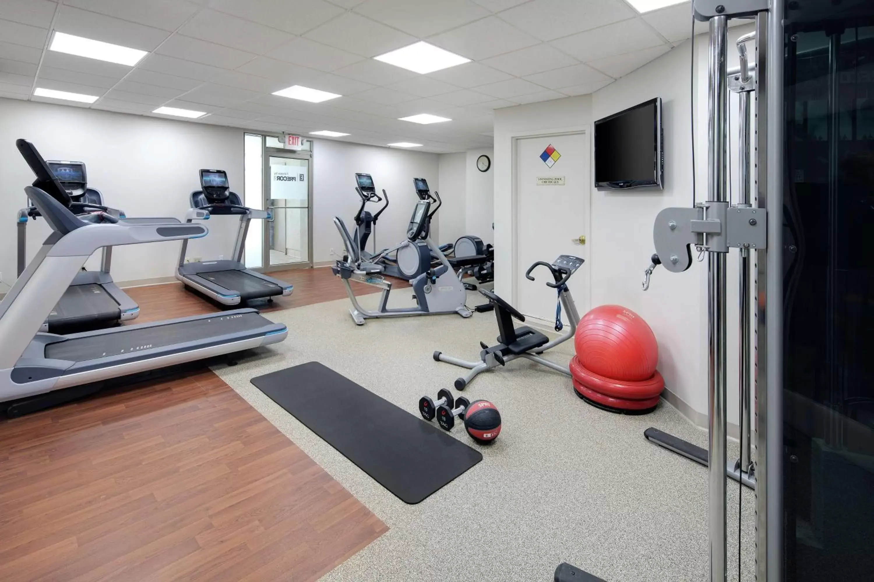 Fitness centre/facilities, Fitness Center/Facilities in Embassy Suites by Hilton Detroit Troy Auburn Hills