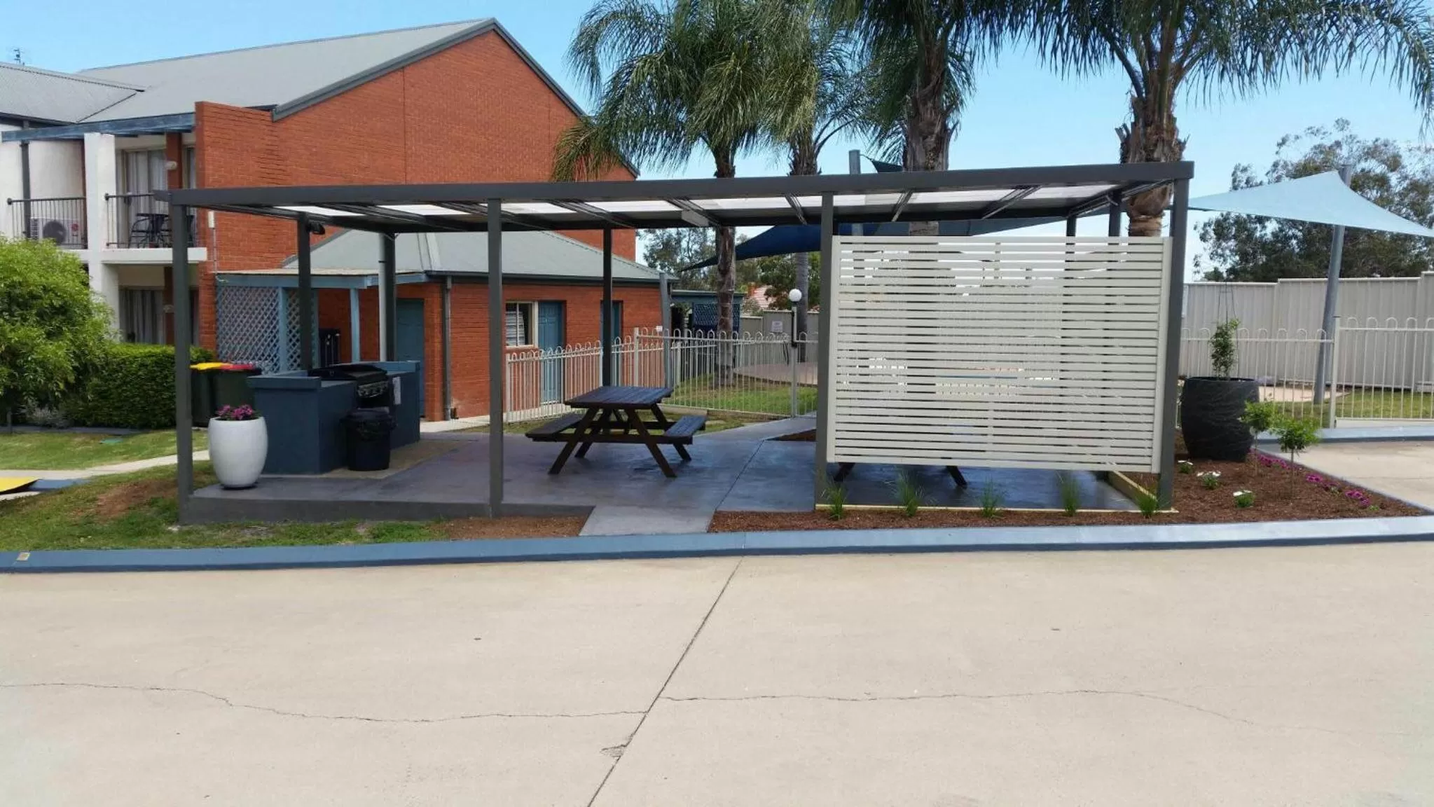 Swimming pool in Quest Tamworth