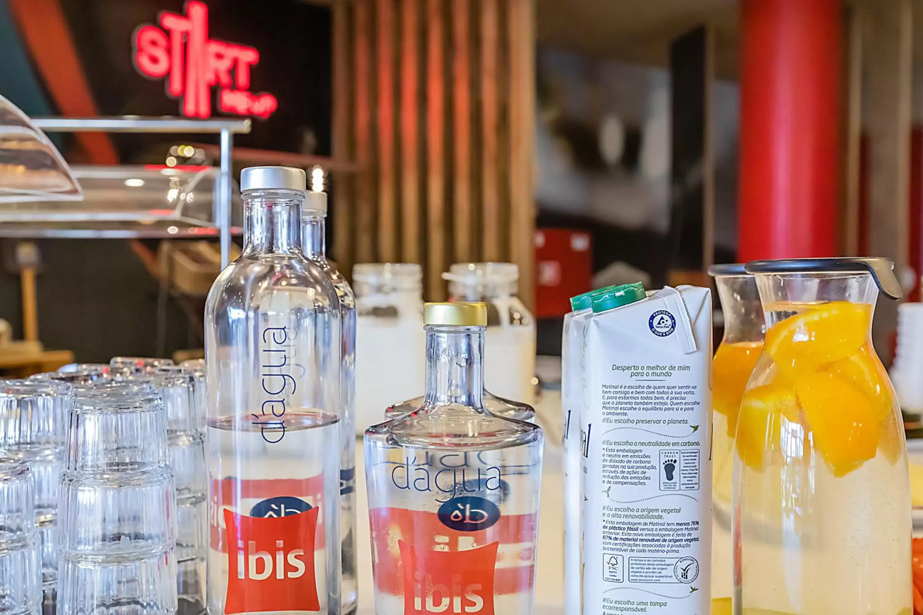 Restaurant/places to eat, Drinks in Hotel ibis Porto Gaia