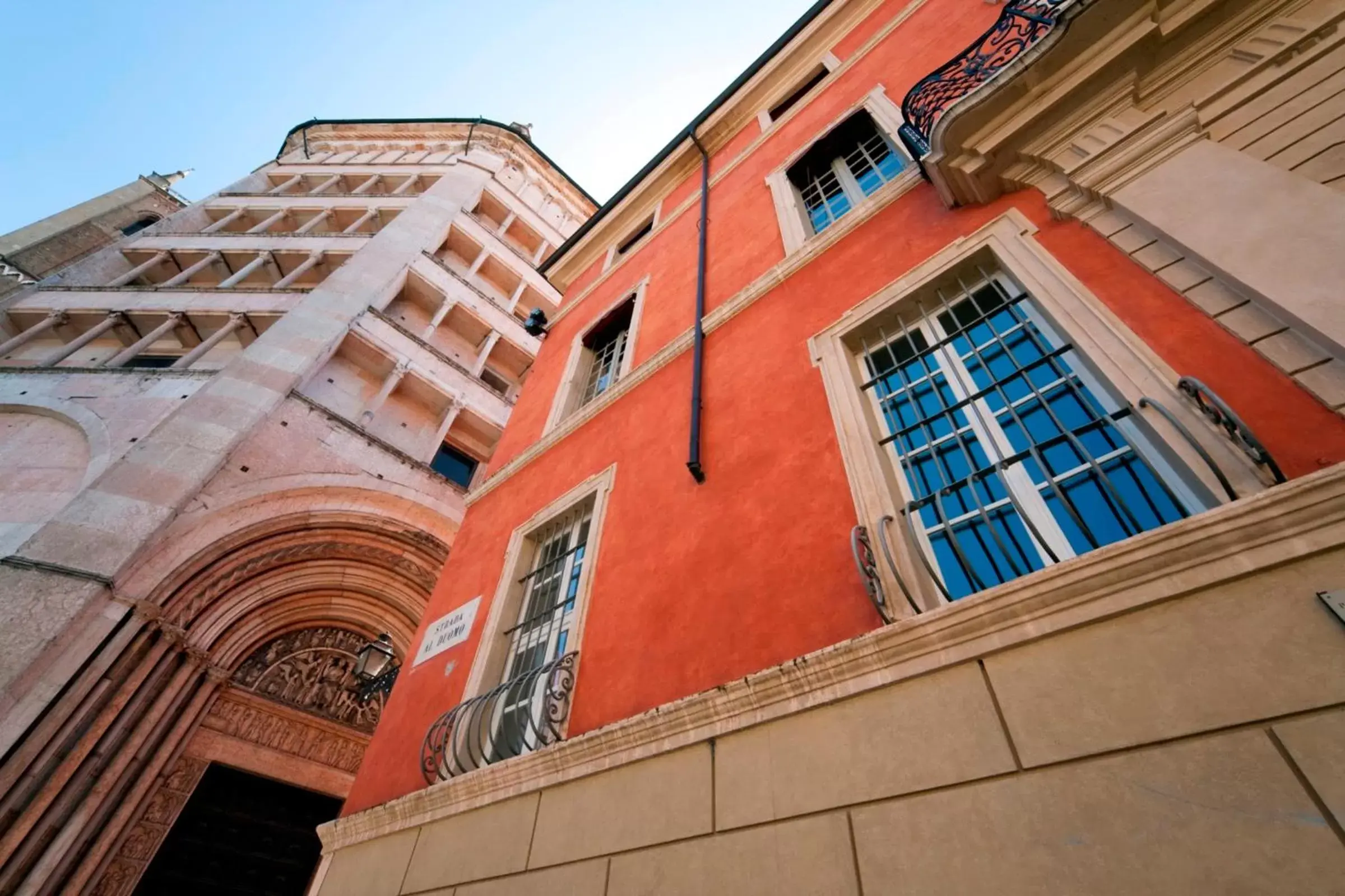 Facade/entrance, Property Building in Palazzo Dalla Rosa Prati