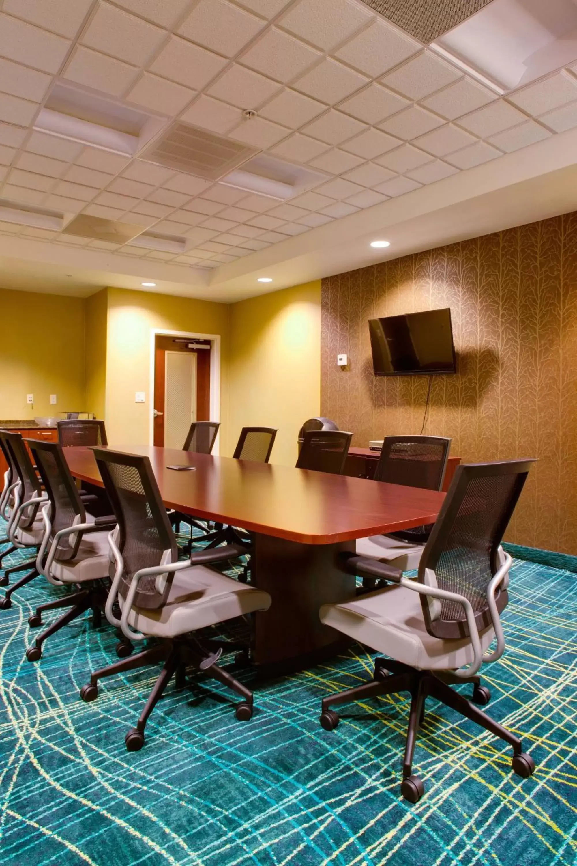 Meeting/conference room in SpringHill Suites Savannah Airport