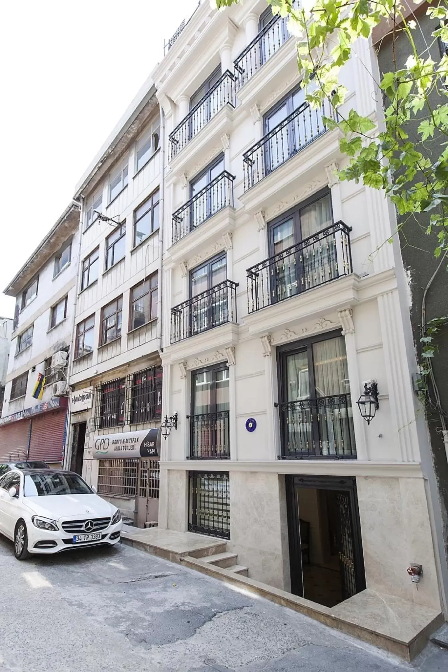 Property Building in Galata Grace
