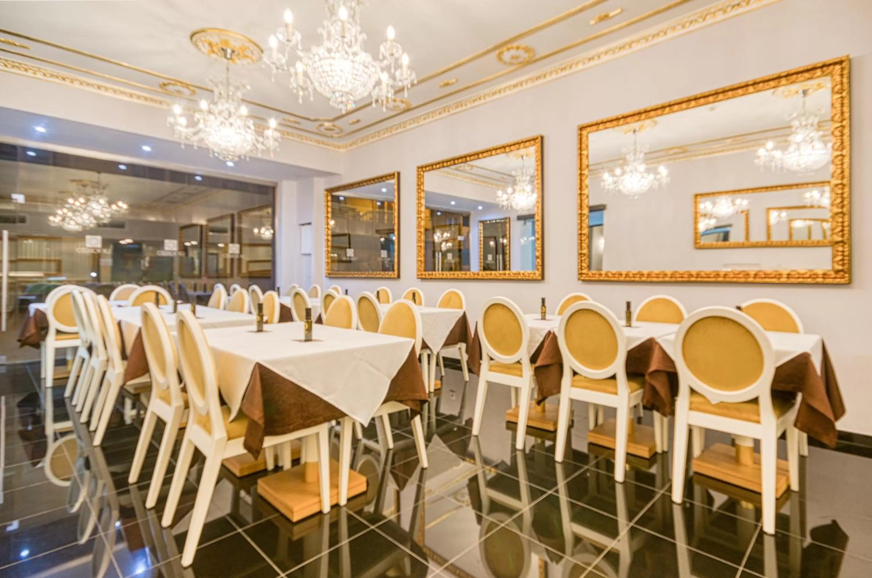 Restaurant/places to eat in Hotel LX Rossio