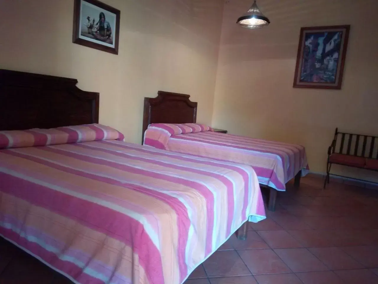 Bed in Hotel Plaza del Sol