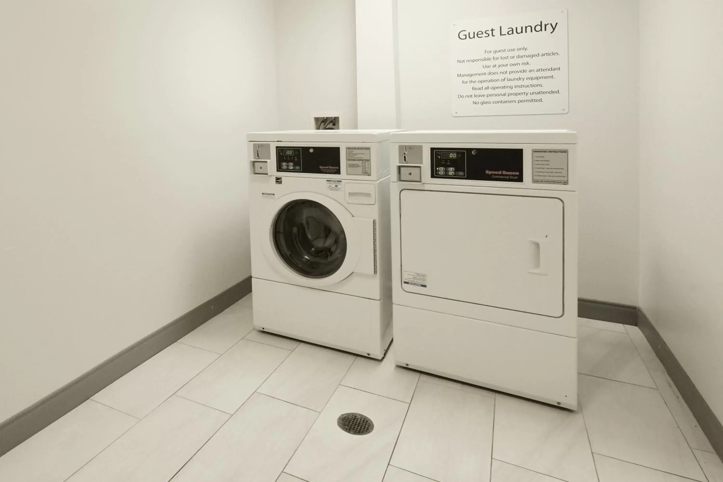 laundry, Kitchen/Kitchenette in Holiday Inn Express & Suites - Williamstown - Glassboro, an IHG Hotel