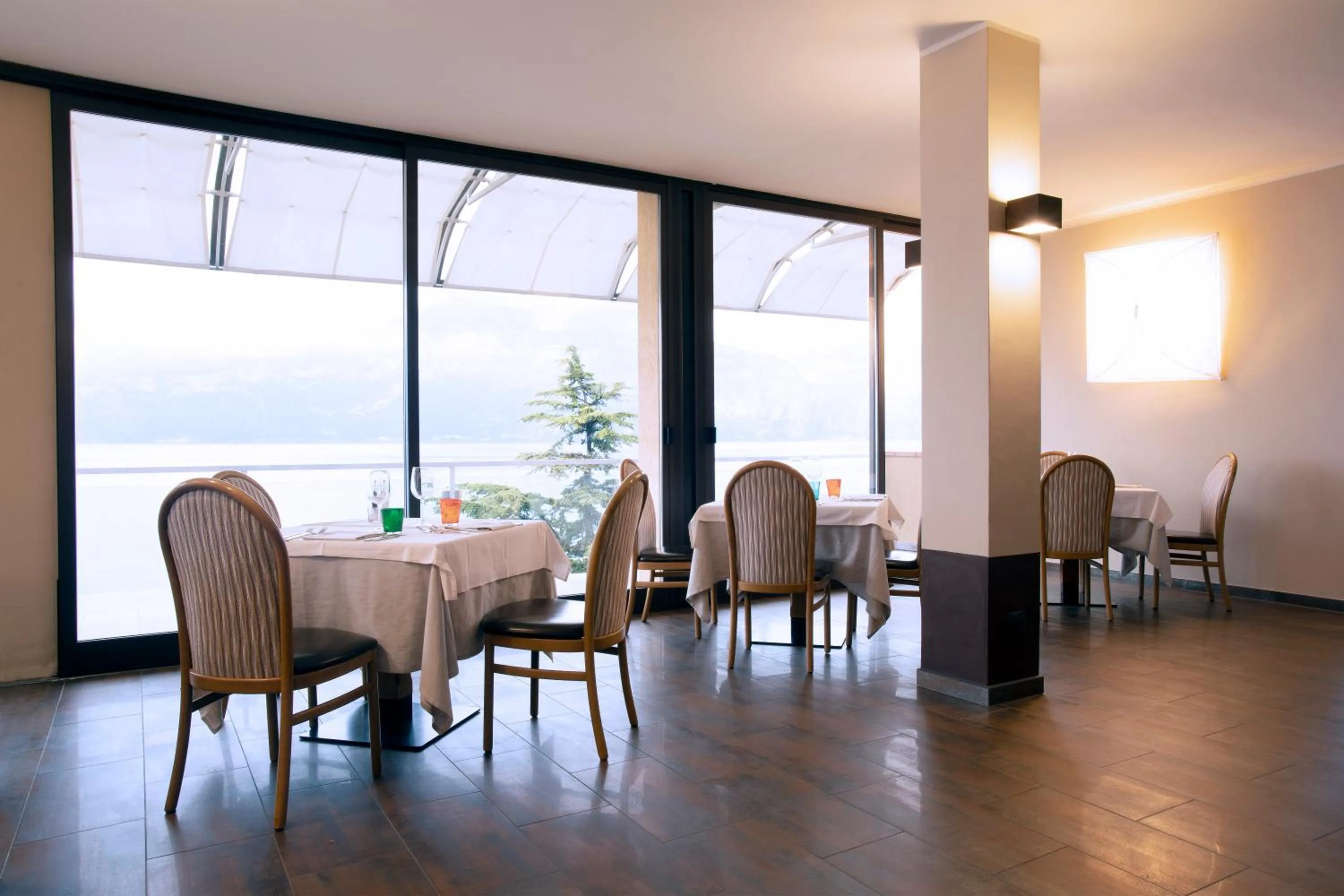 Restaurant/places to eat in Hotel Du Lac - Relax Attitude Hotel