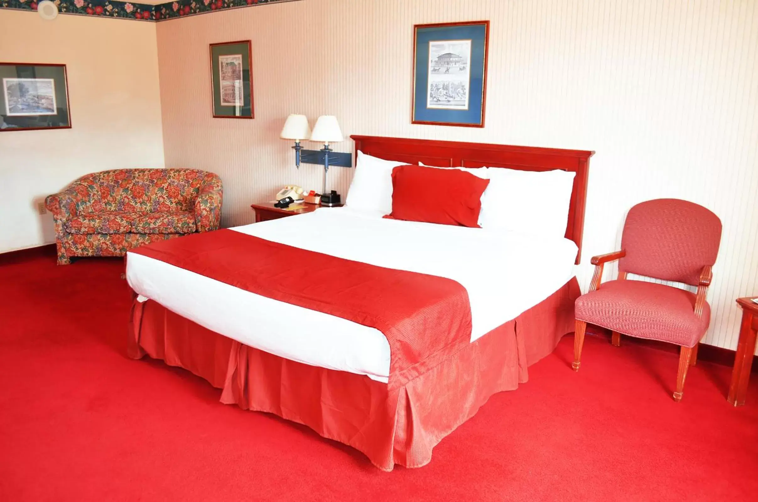 Photo of the whole room, Bed in Hoover Dam Lodge Photo of the whole room, Bed in Hoover Dam Lodge