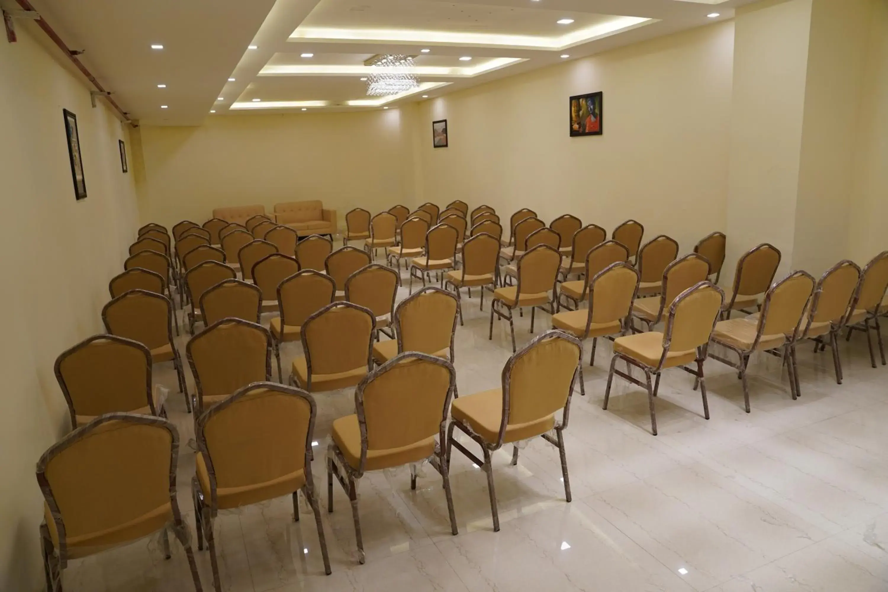 Banquet/Function facilities in Hotel Rama Trident