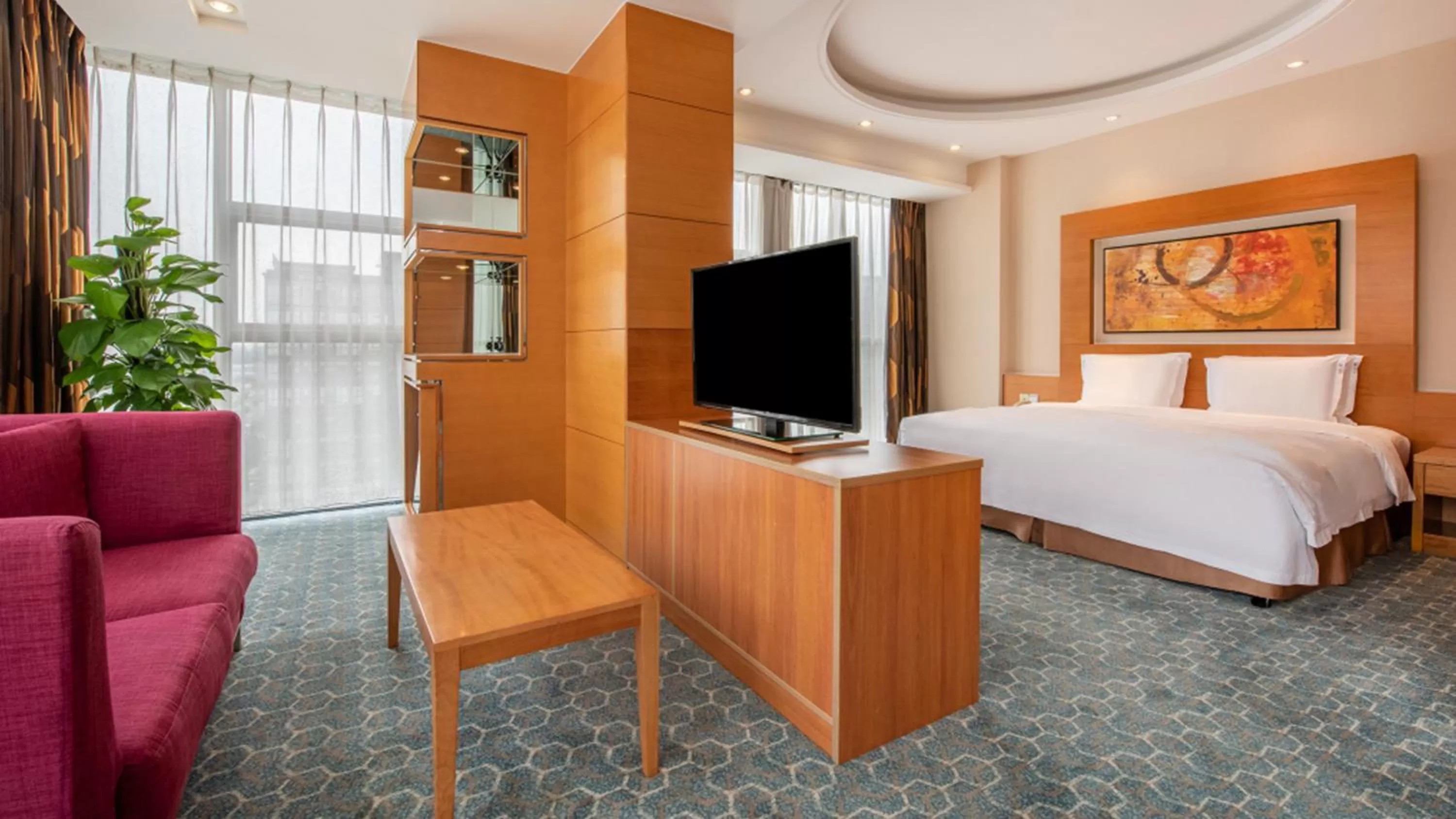 Photo of the whole room, Bed in Holiday Inn Express Beijing Huacai by IHG