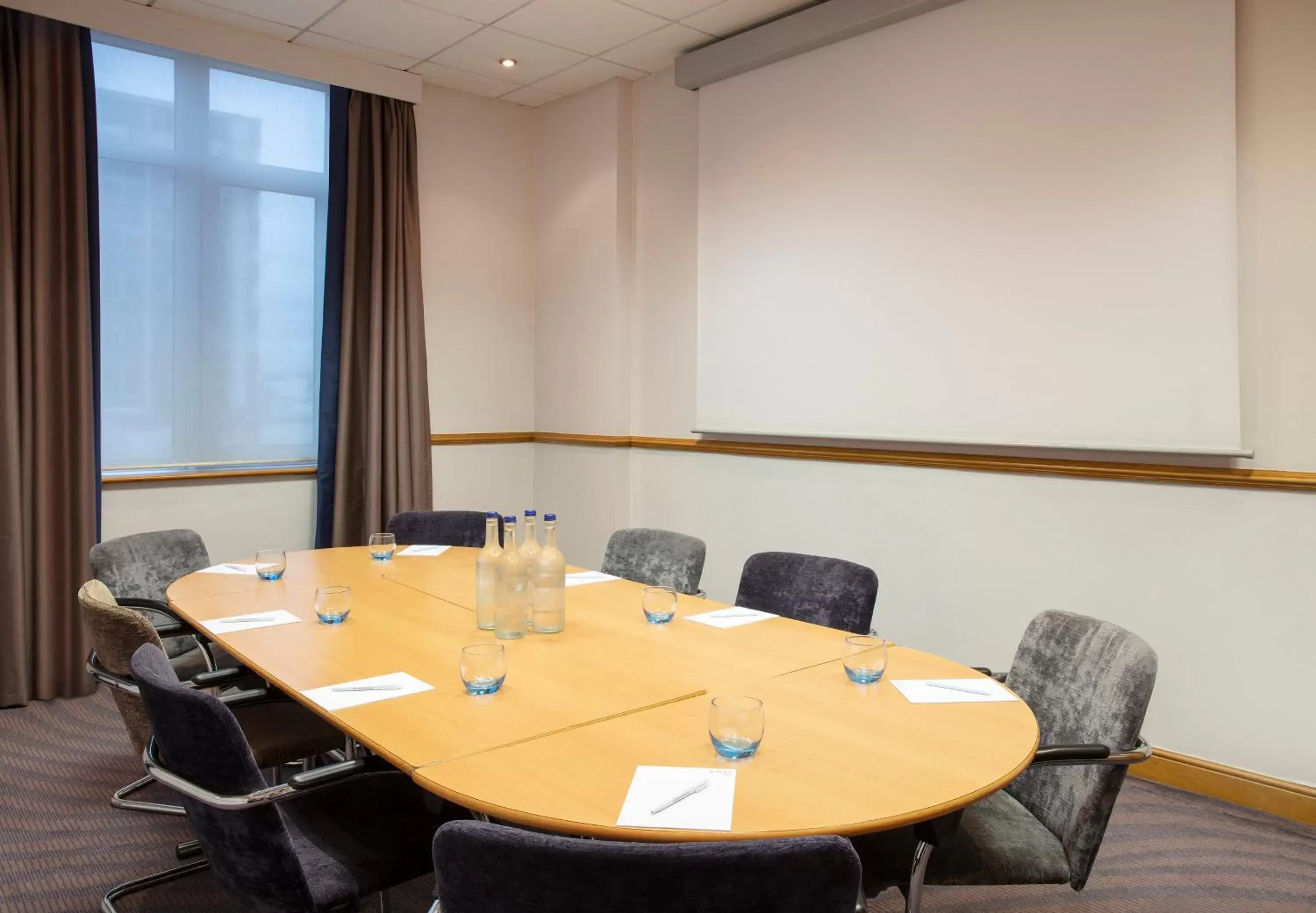 Meeting/conference room in Leonardo Hotel London Croydon - formerly Jurys Inn