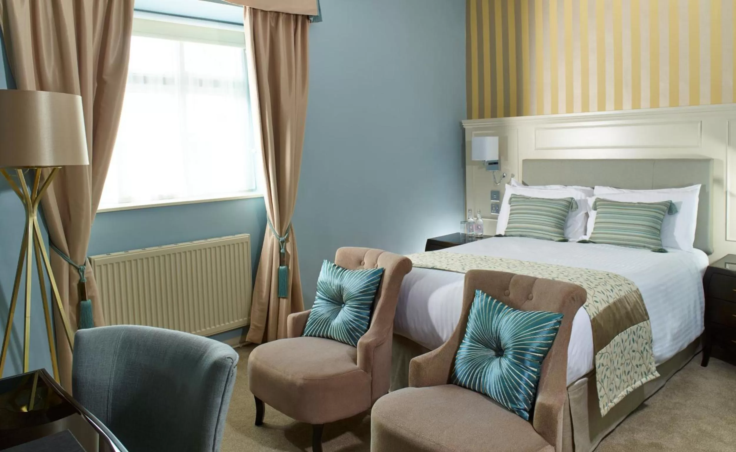 Bedroom, Bed in The Swan Hotel, Wells, Somerset - The Coaching Inn Group