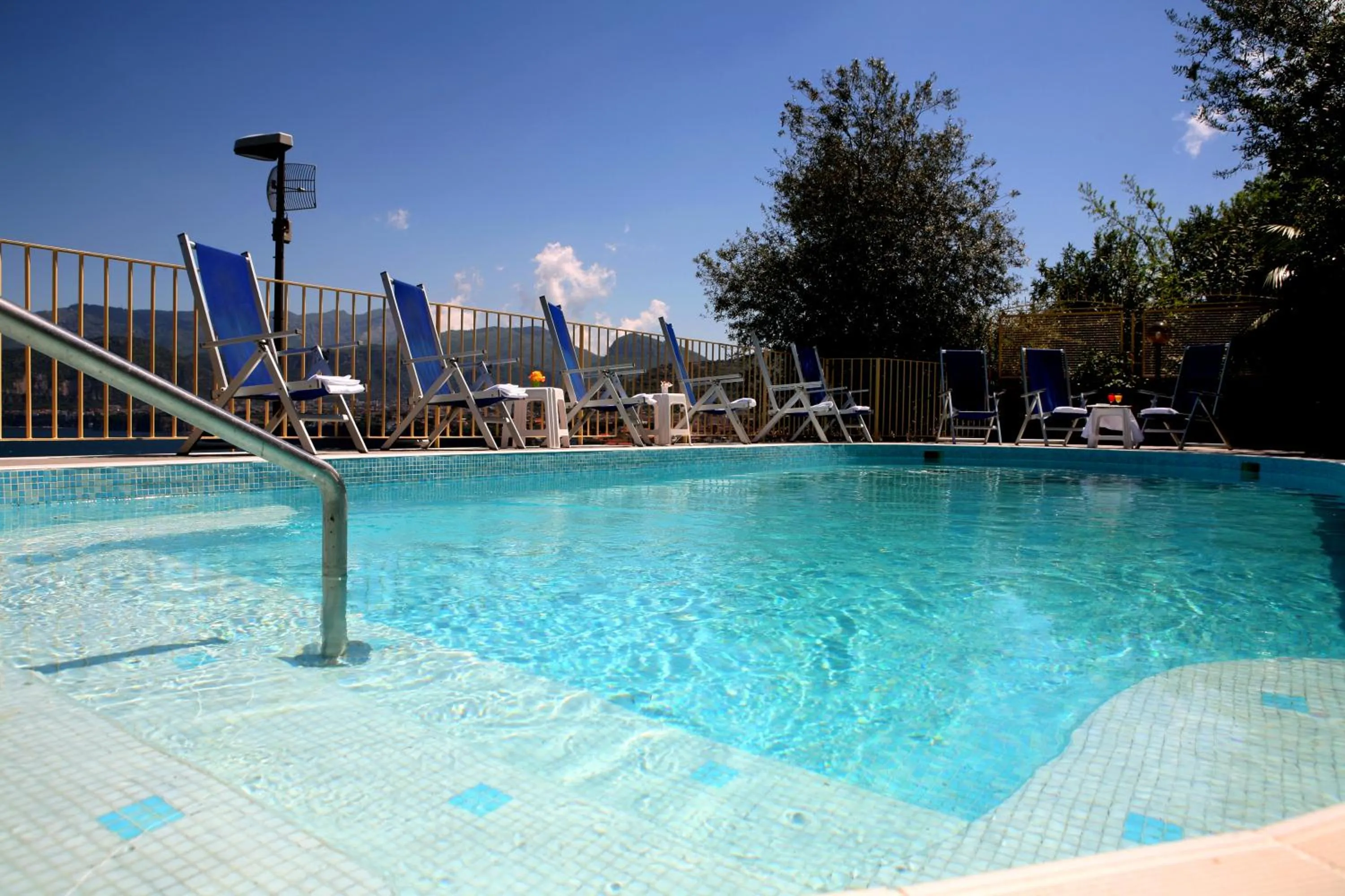 Swimming pool in Hotel Miramare