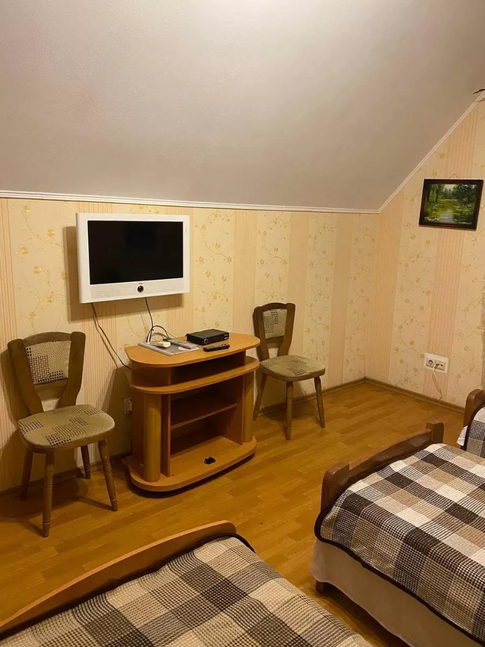 Bed in Inn Khlibodarskiy