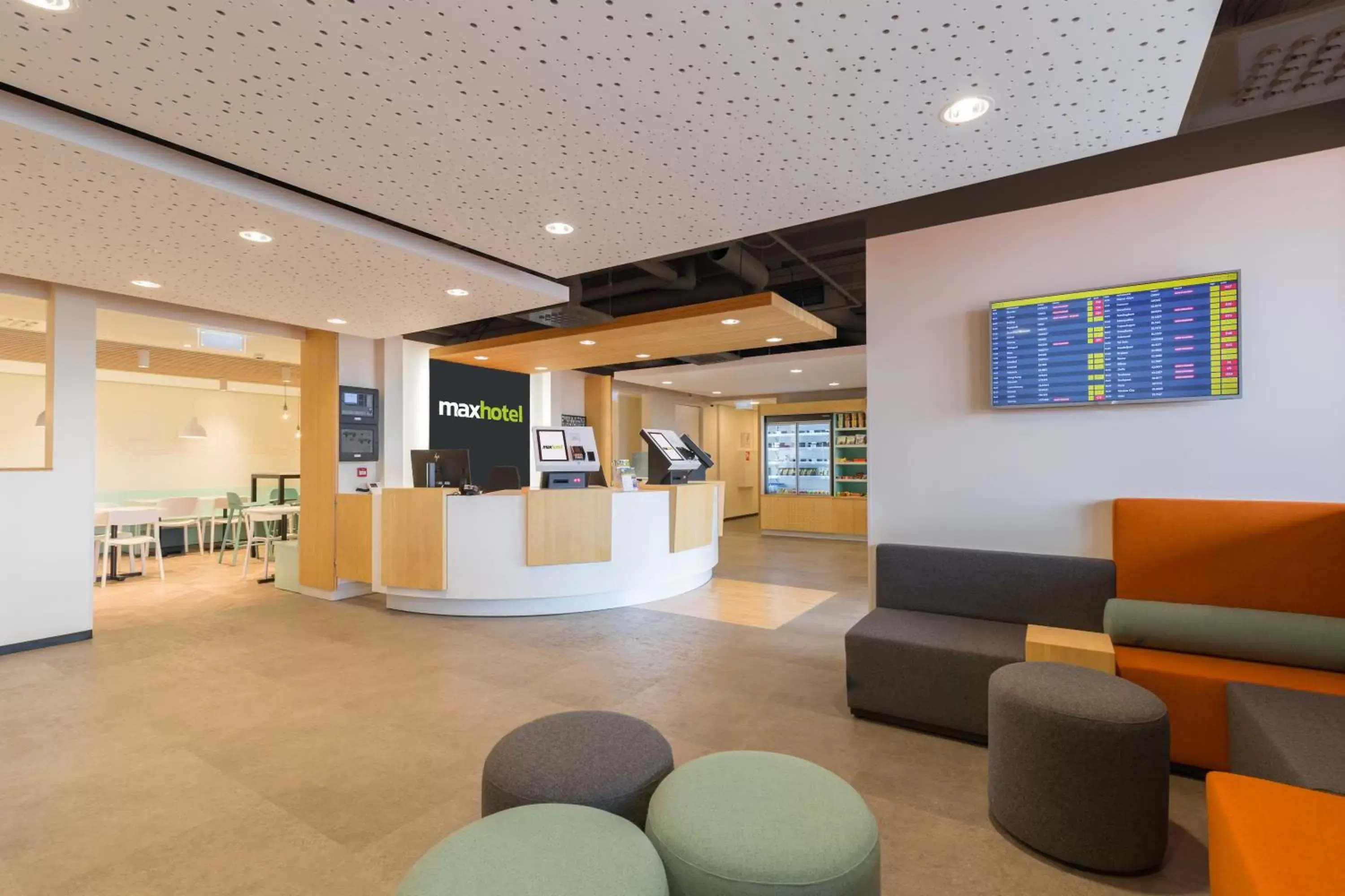 Lobby or reception in Maxhotel Amsterdam Airport Schiphol