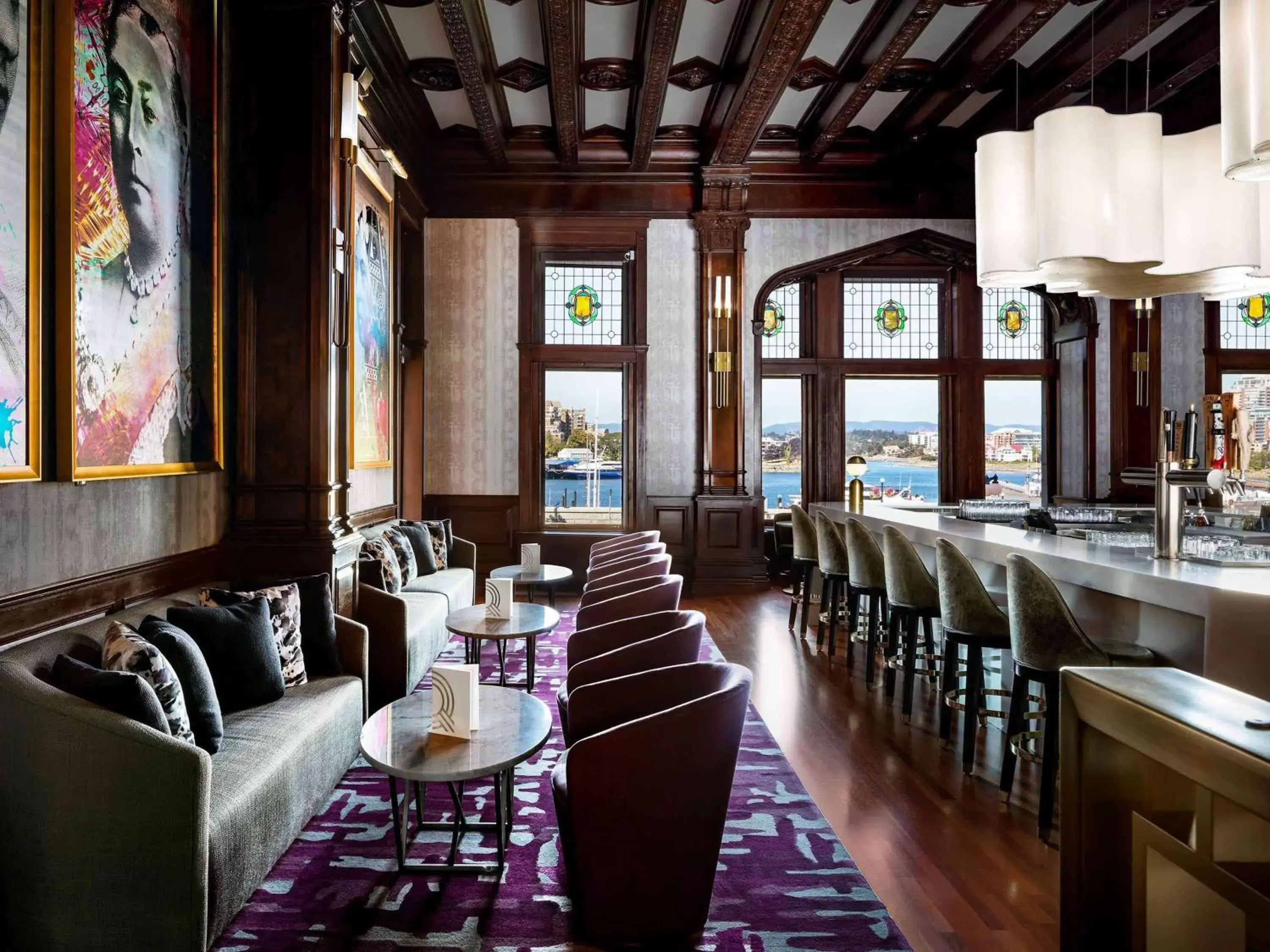 Lounge or bar, Restaurant/Places to Eat in Fairmont Empress Hotel