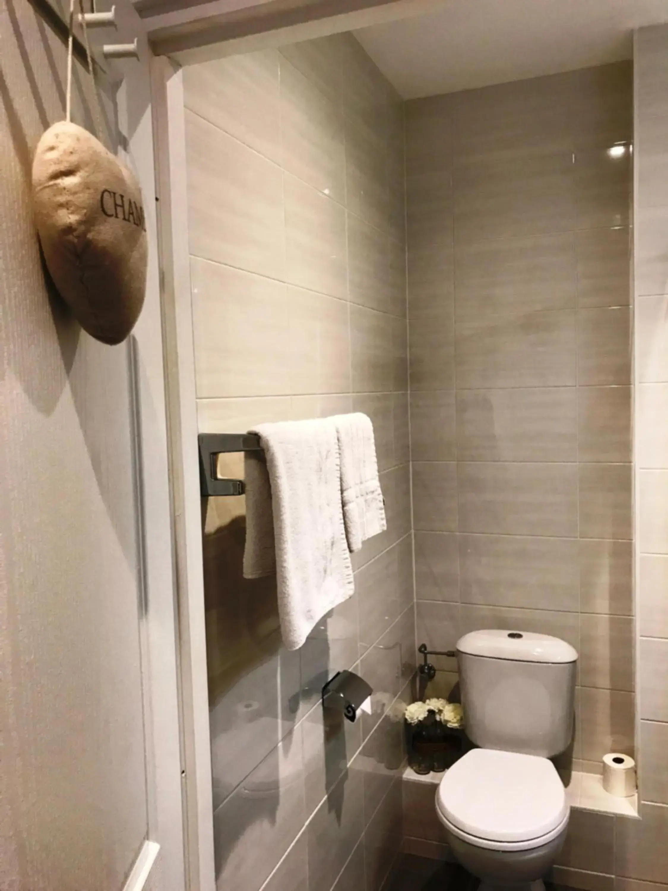 Bathroom in Hôtel De L'Ill