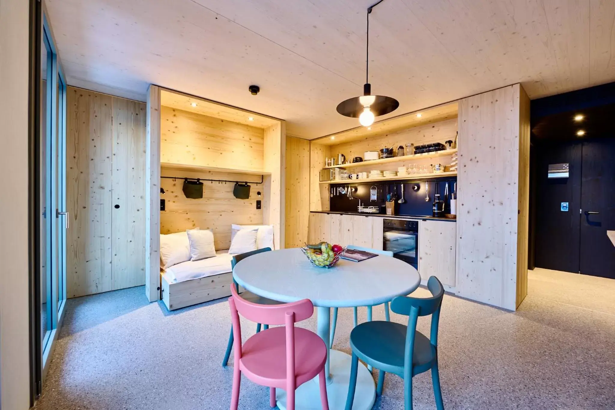 Kitchen or kitchenette, Dining Area in Apart Hotel Adelboden am Dorfplatz