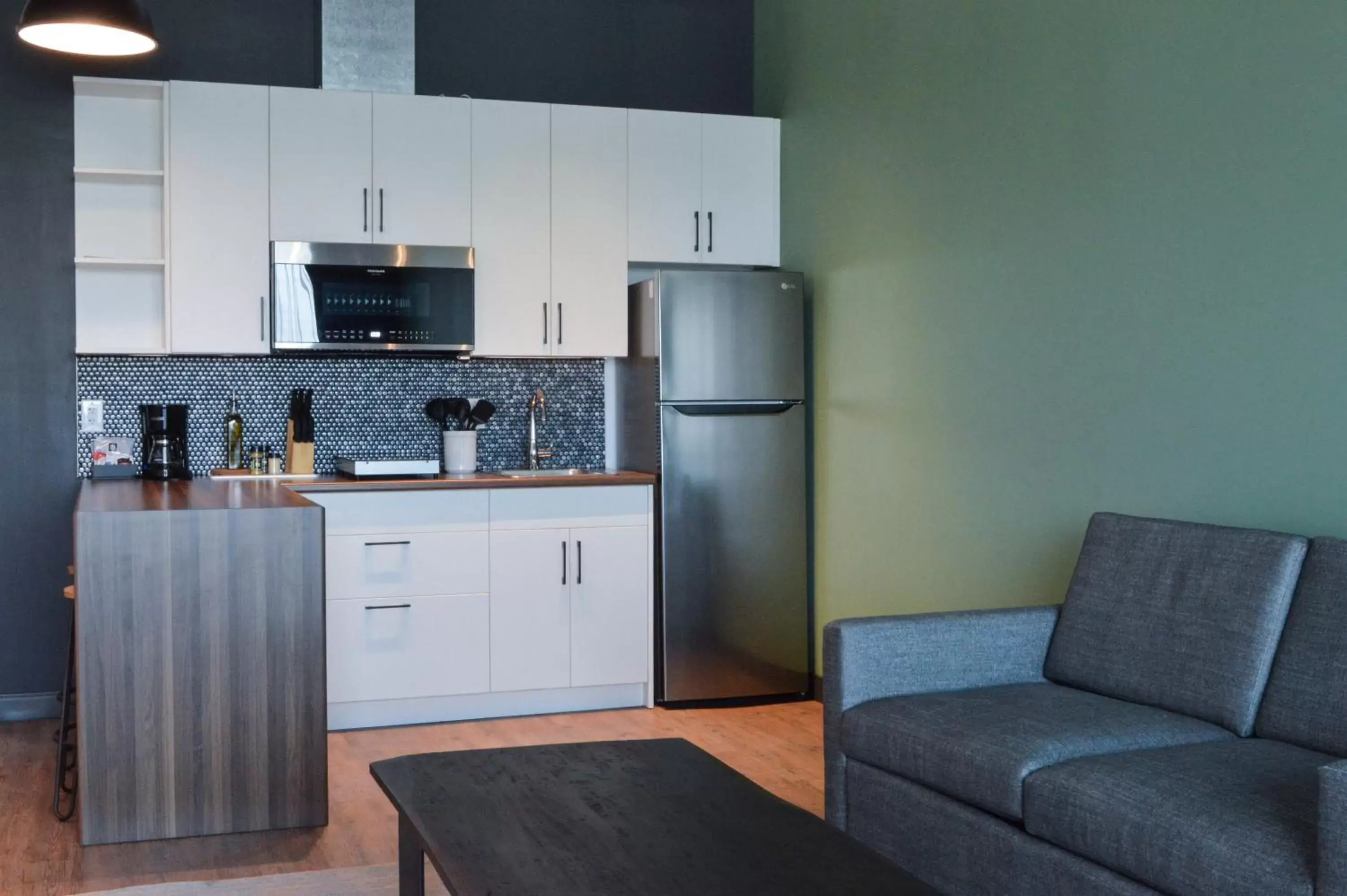 Coffee/tea facilities, Kitchen/Kitchenette in Cannery Lofts Niagara