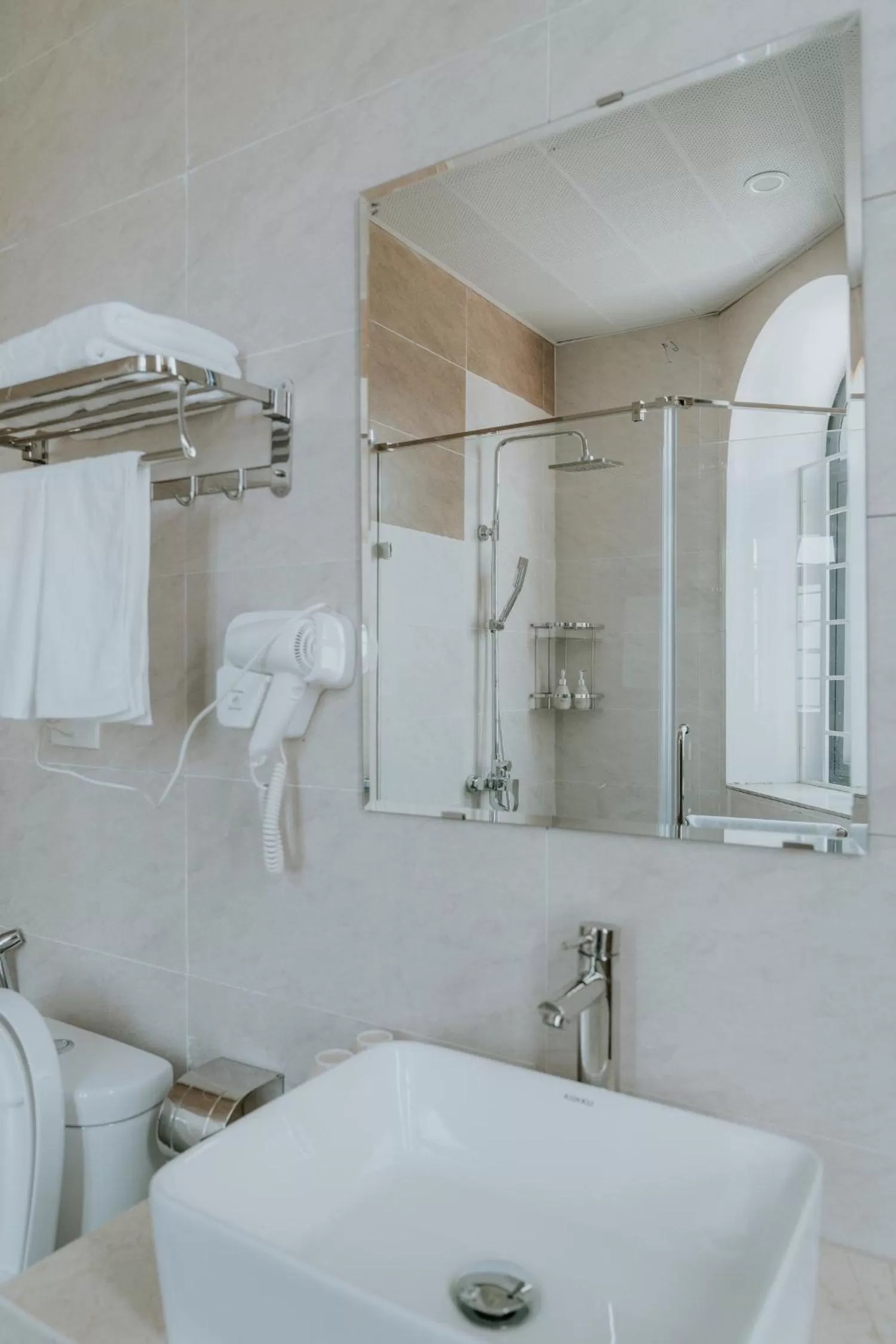 Bathroom in Le Cactus Hotel Ha Long