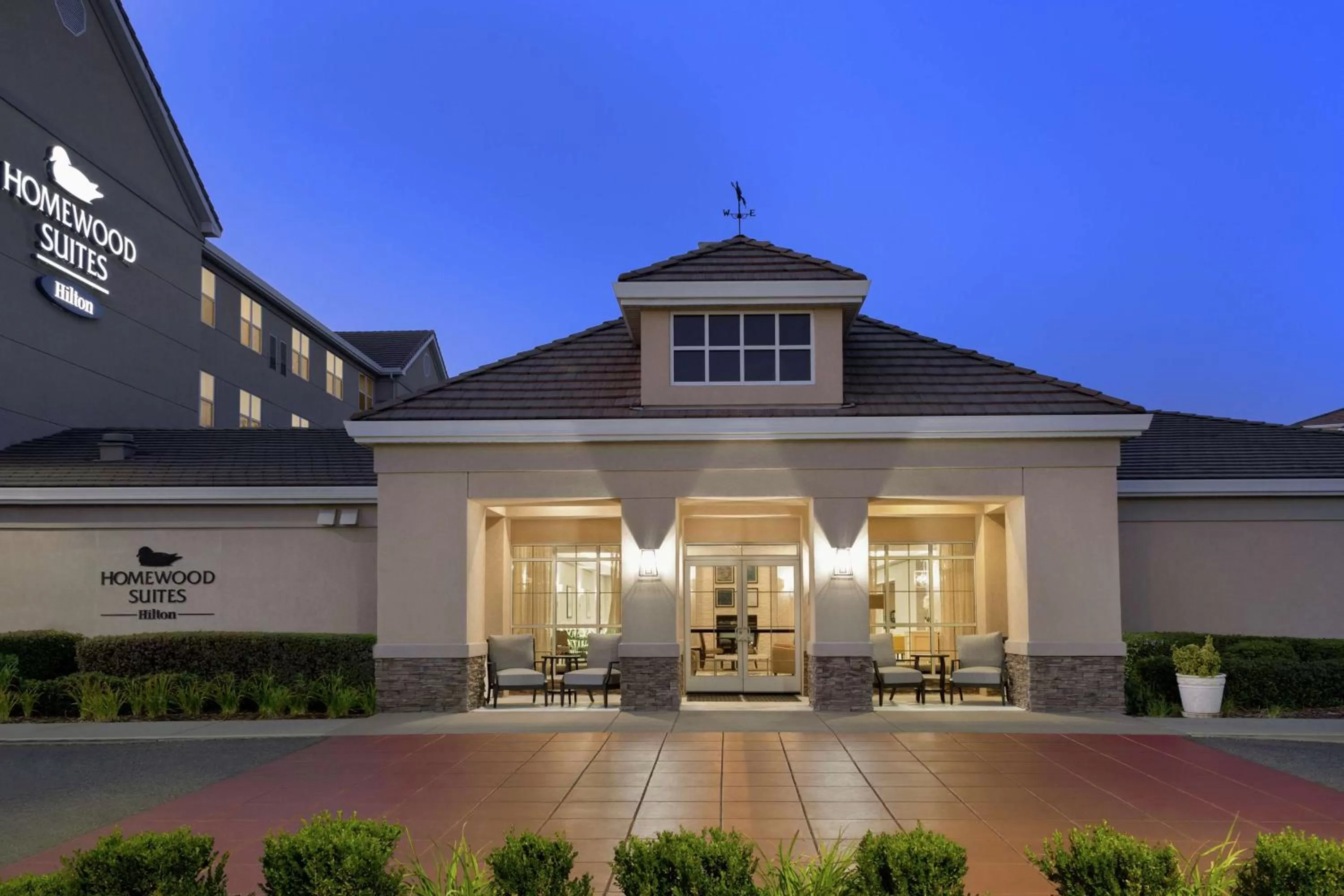 Property building in Homewood Suites by Hilton Sacramento/Roseville