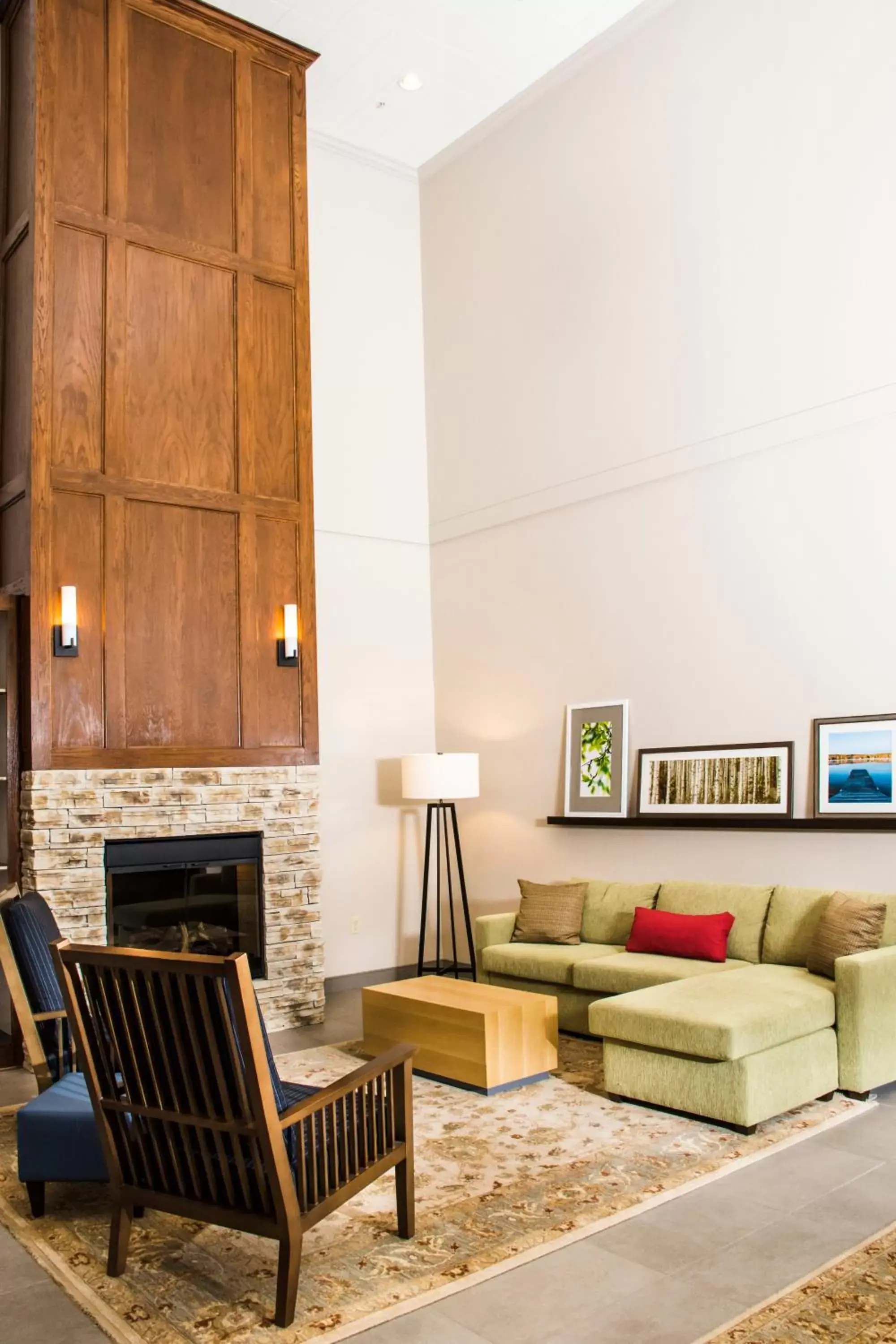 Lobby or reception, Seating Area in Country Inn & Suites by Radisson, Winchester, VA