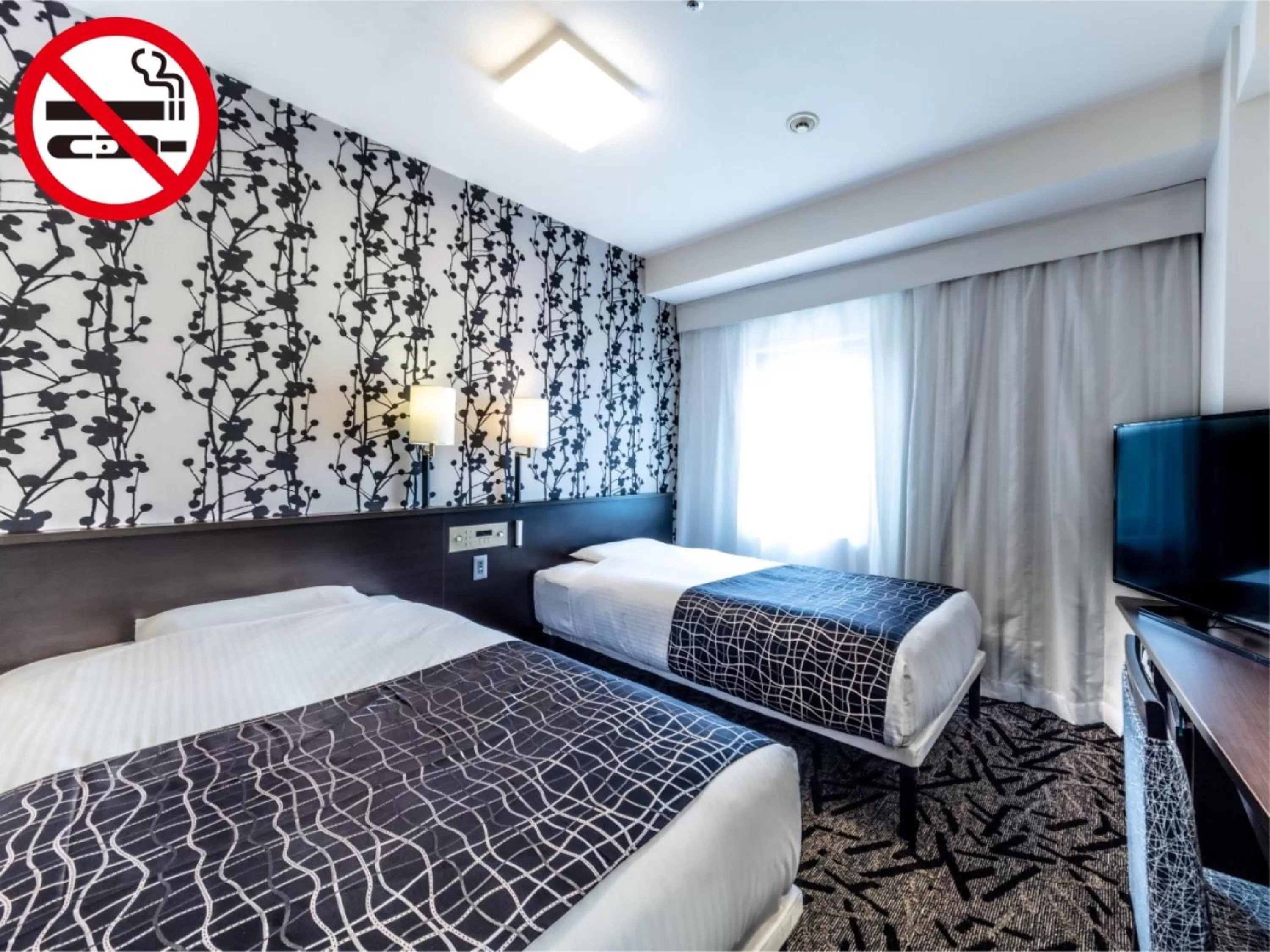 Photo of the whole room, Bed in APA Hotel Osaka Higobashi Ekimae