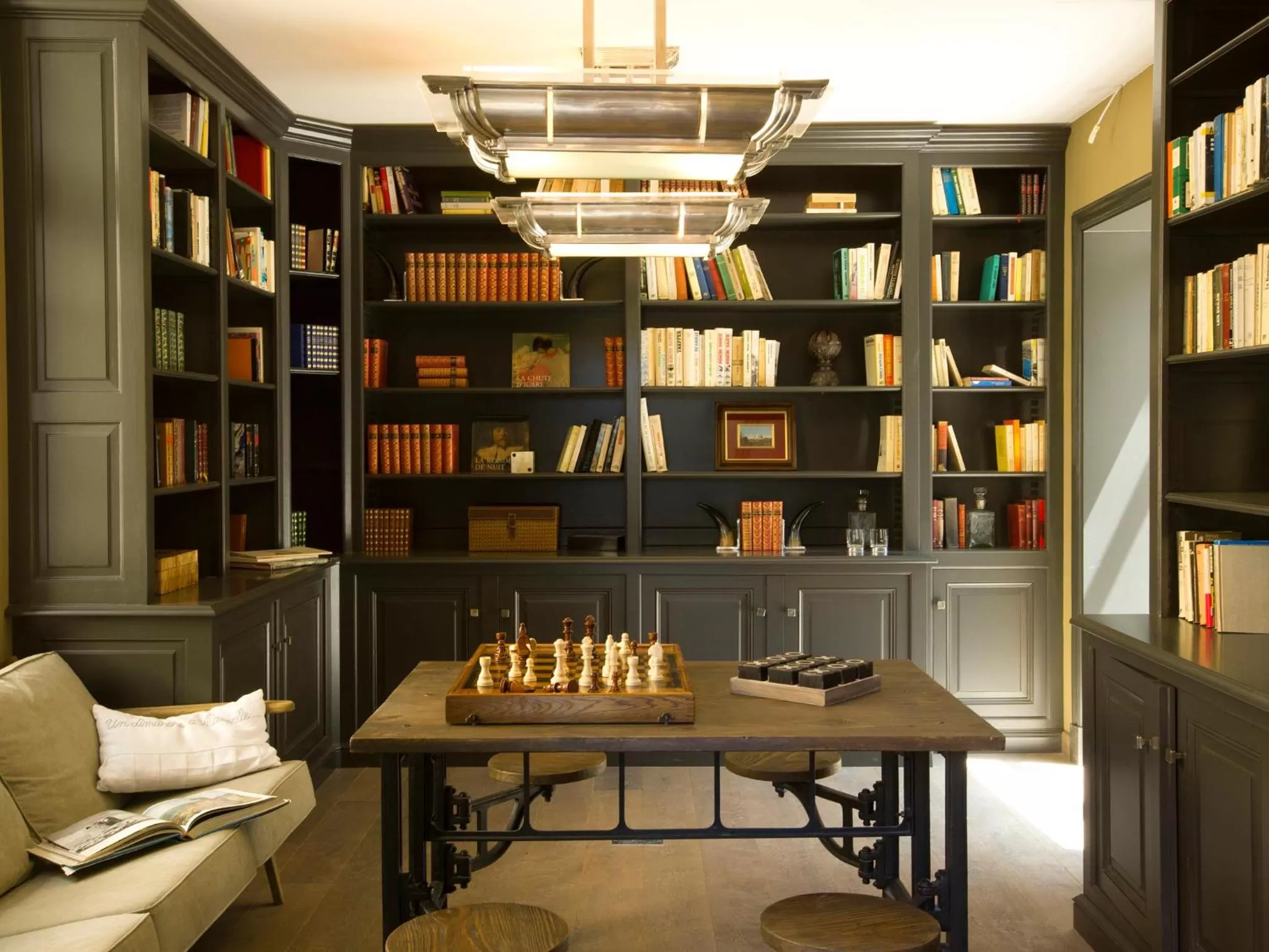 Communal lounge/ TV room in Domaine De Manville