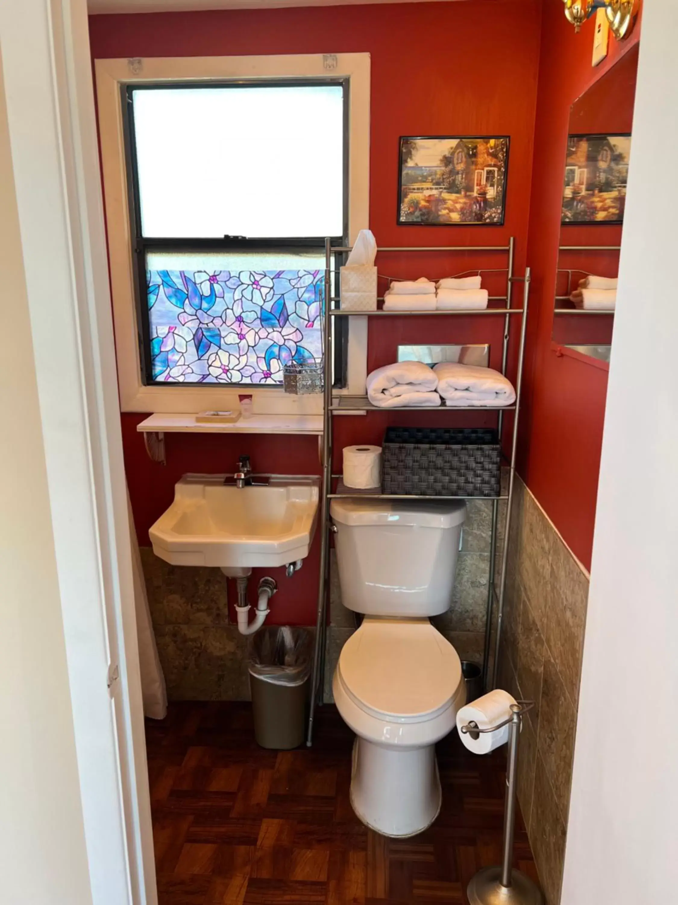 Bathroom in Great House Motel