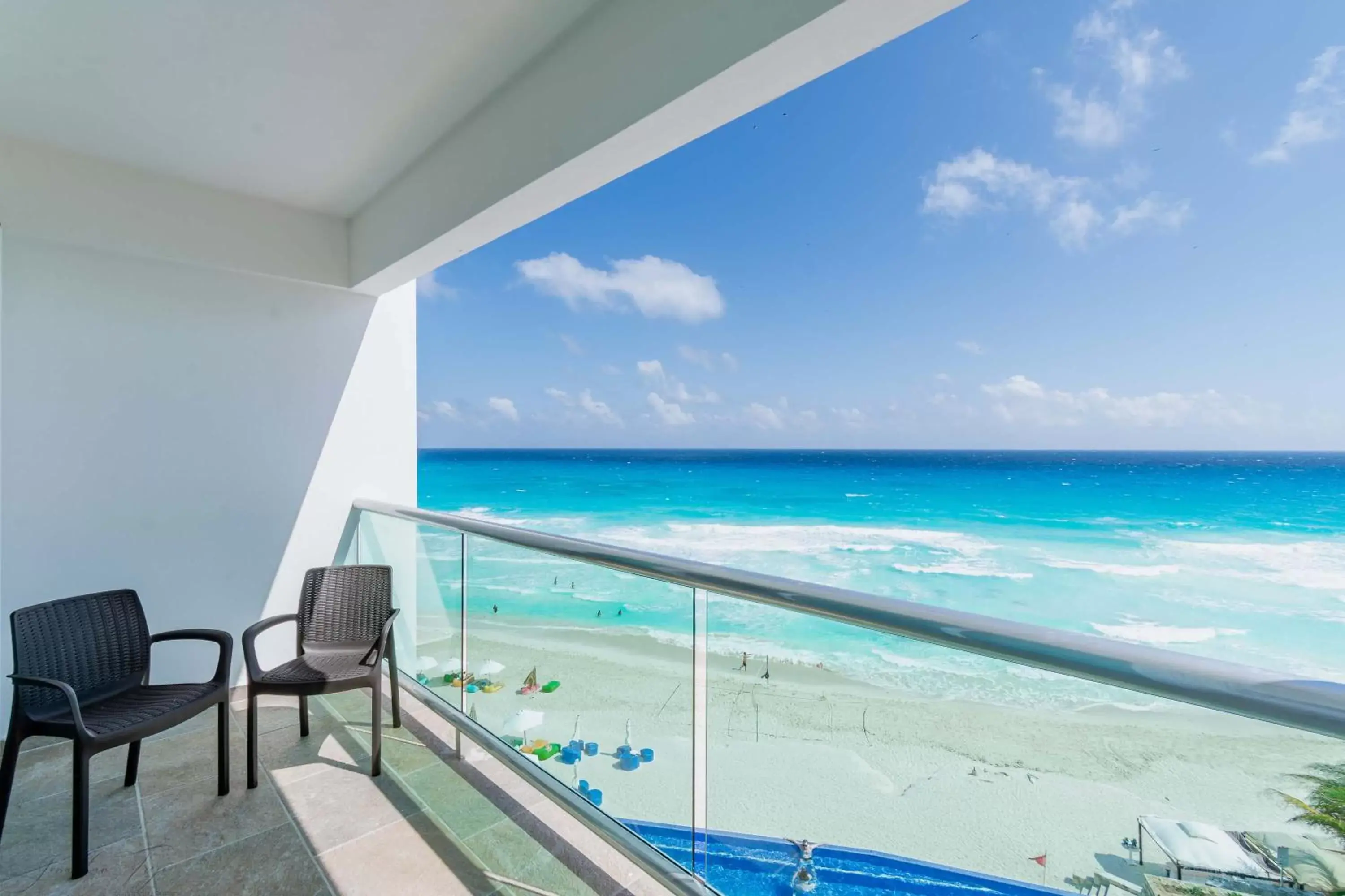Balcony/Terrace, Sea View in Ocean Dream Cancun by GuruHotel