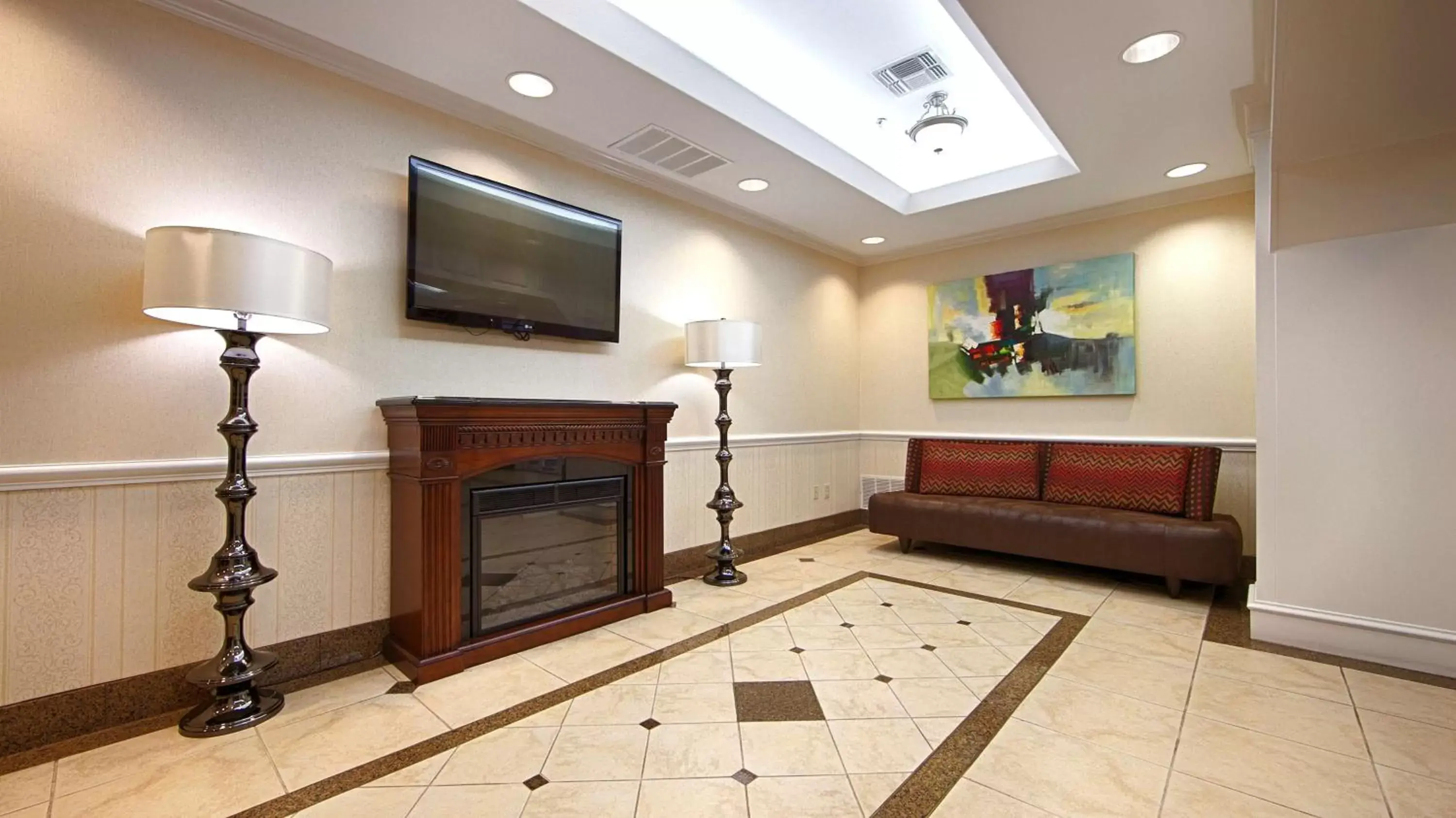 Lobby or reception in Best Western Plus Waxahachie Inn & Suites