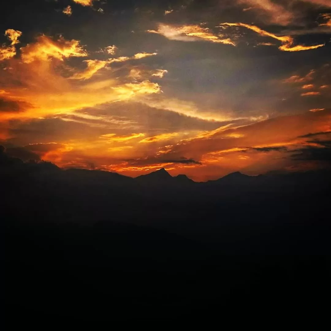Natural landscape in Soham's Chateau De Naggar - Manali