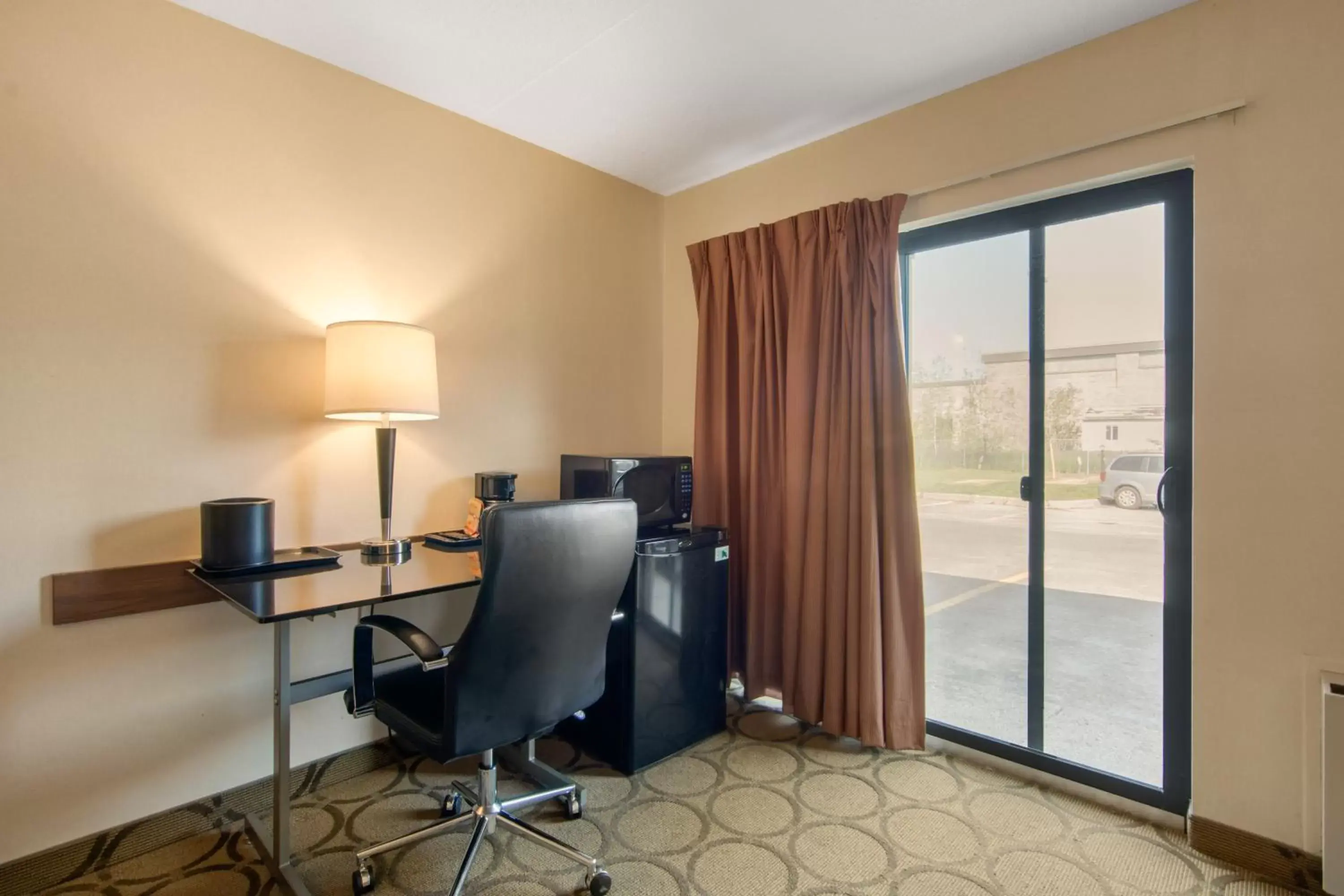 Seating area in Comfort Inn