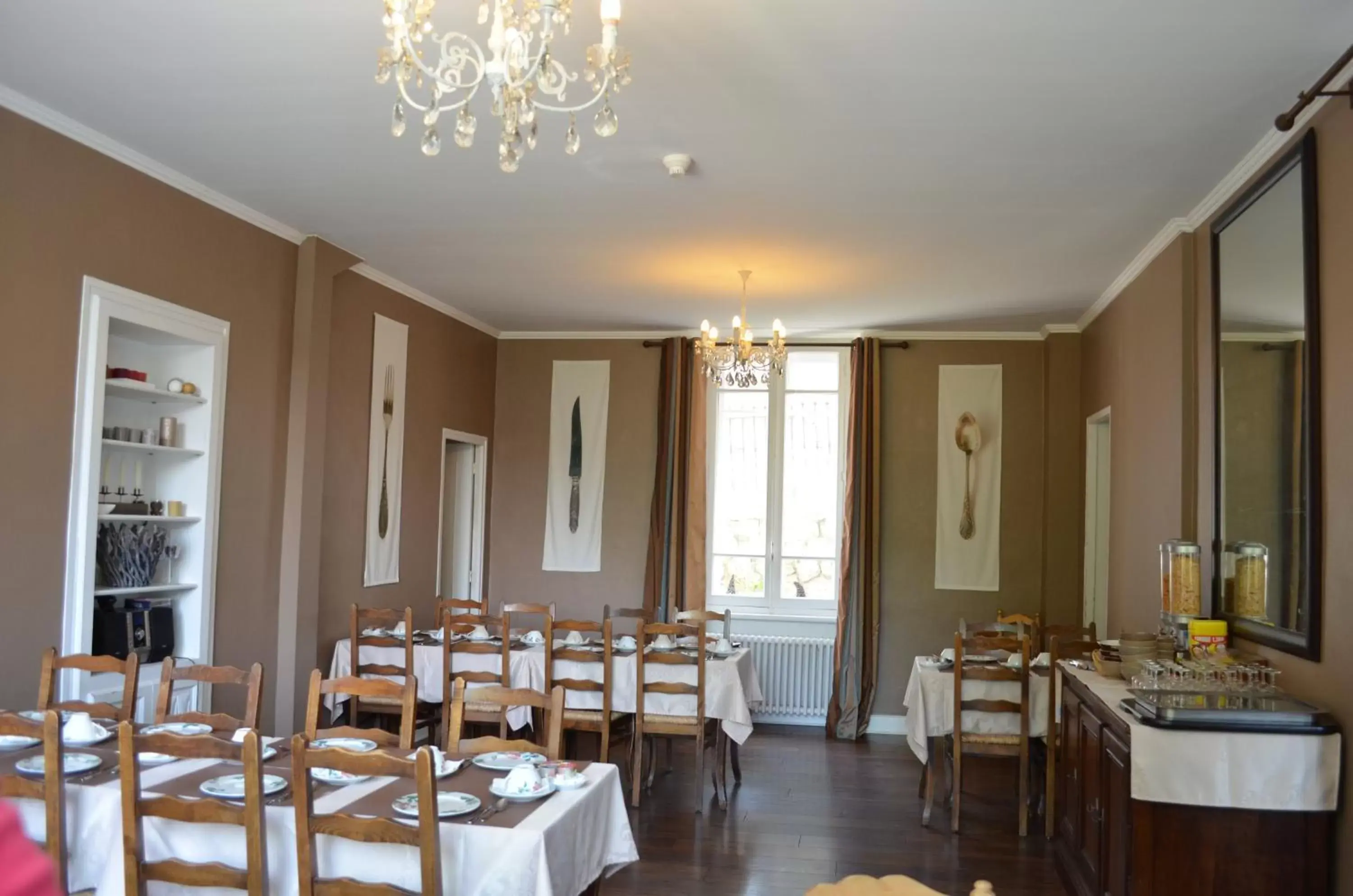 Restaurant/Places to Eat in Hôtel Edelweiss