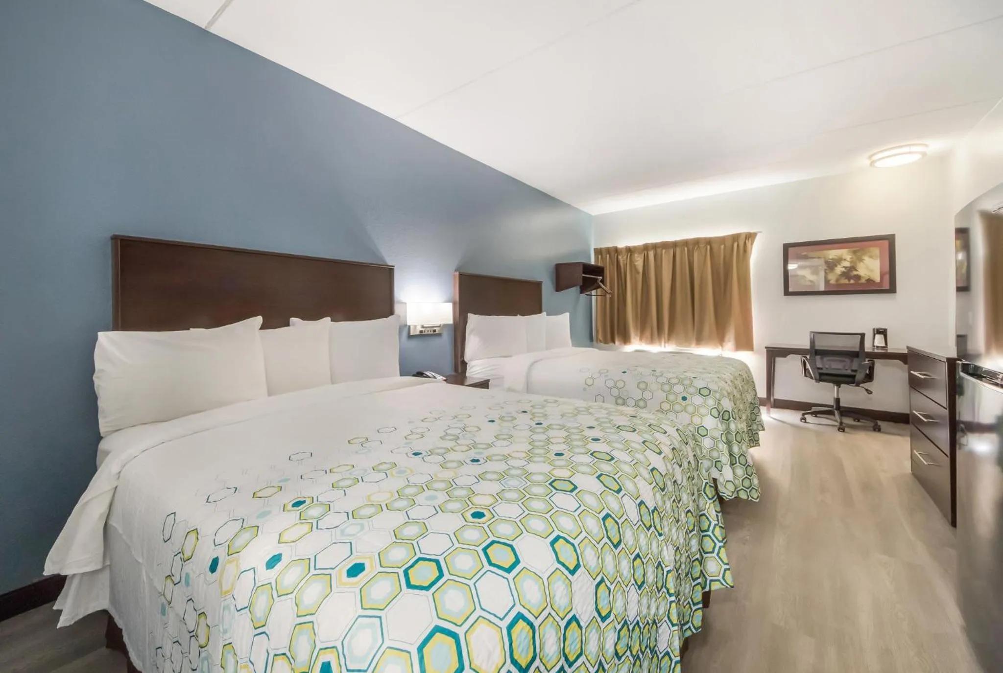 Photo of the whole room, Bed in HomeTowne Studios by Red Roof San Antonio - SeaWorld Northwest