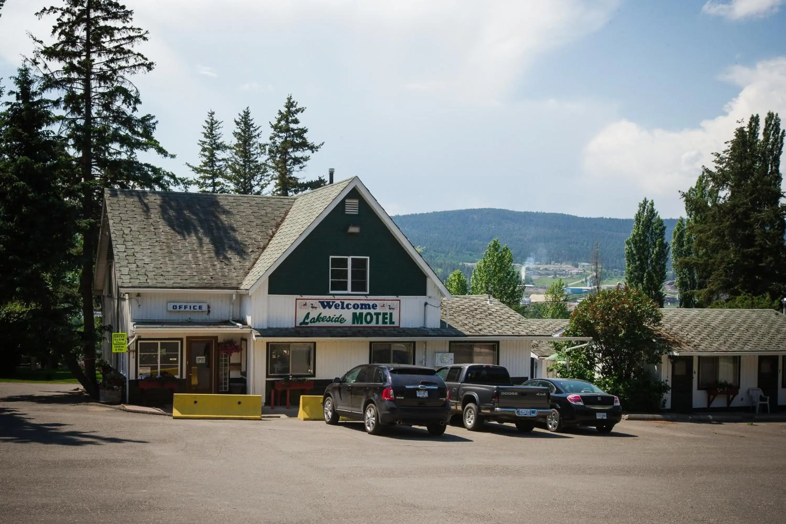 Facade/entrance, Property Building in Lakeside Motel